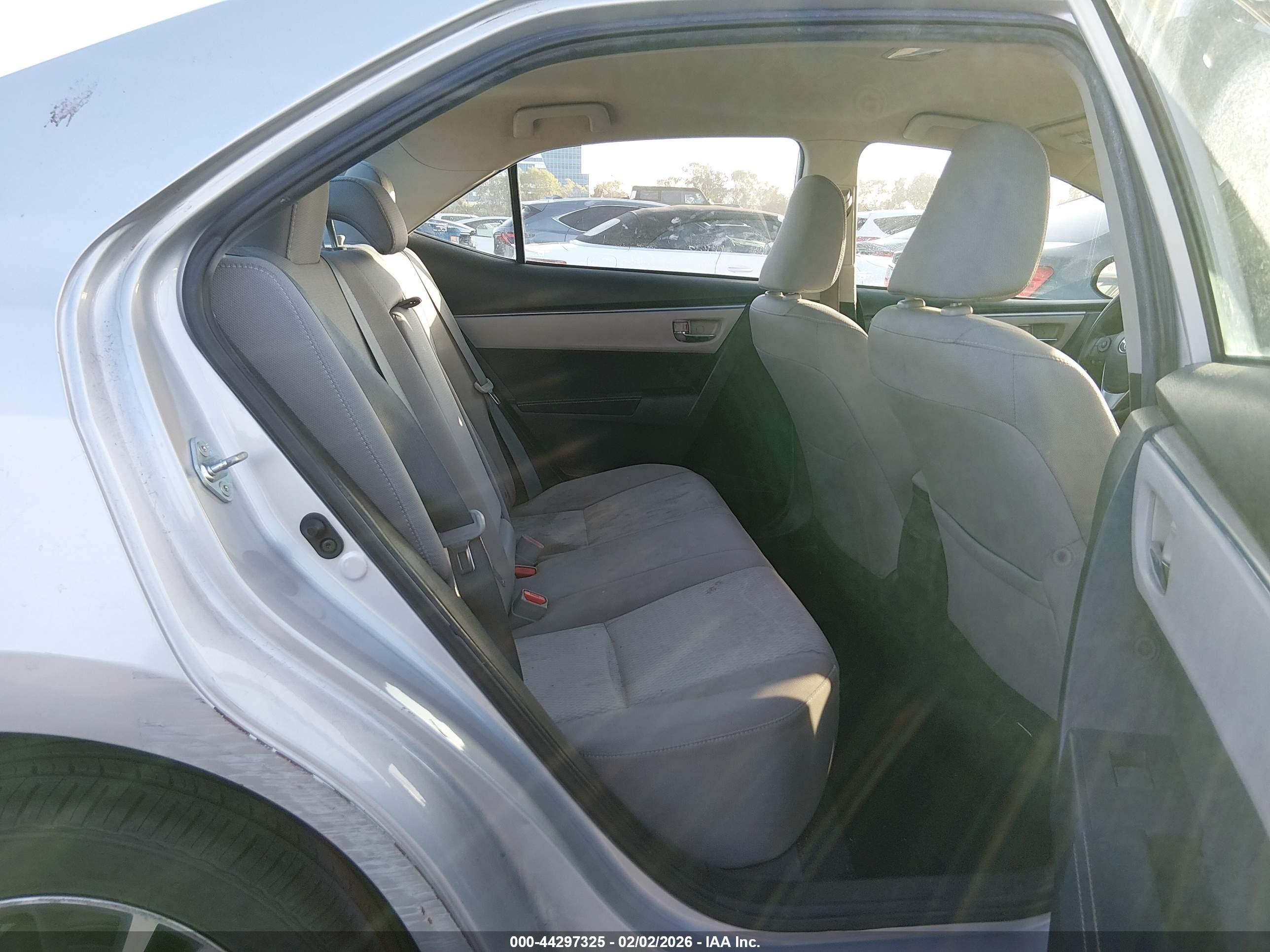 TOYOTA COROLLA image 8