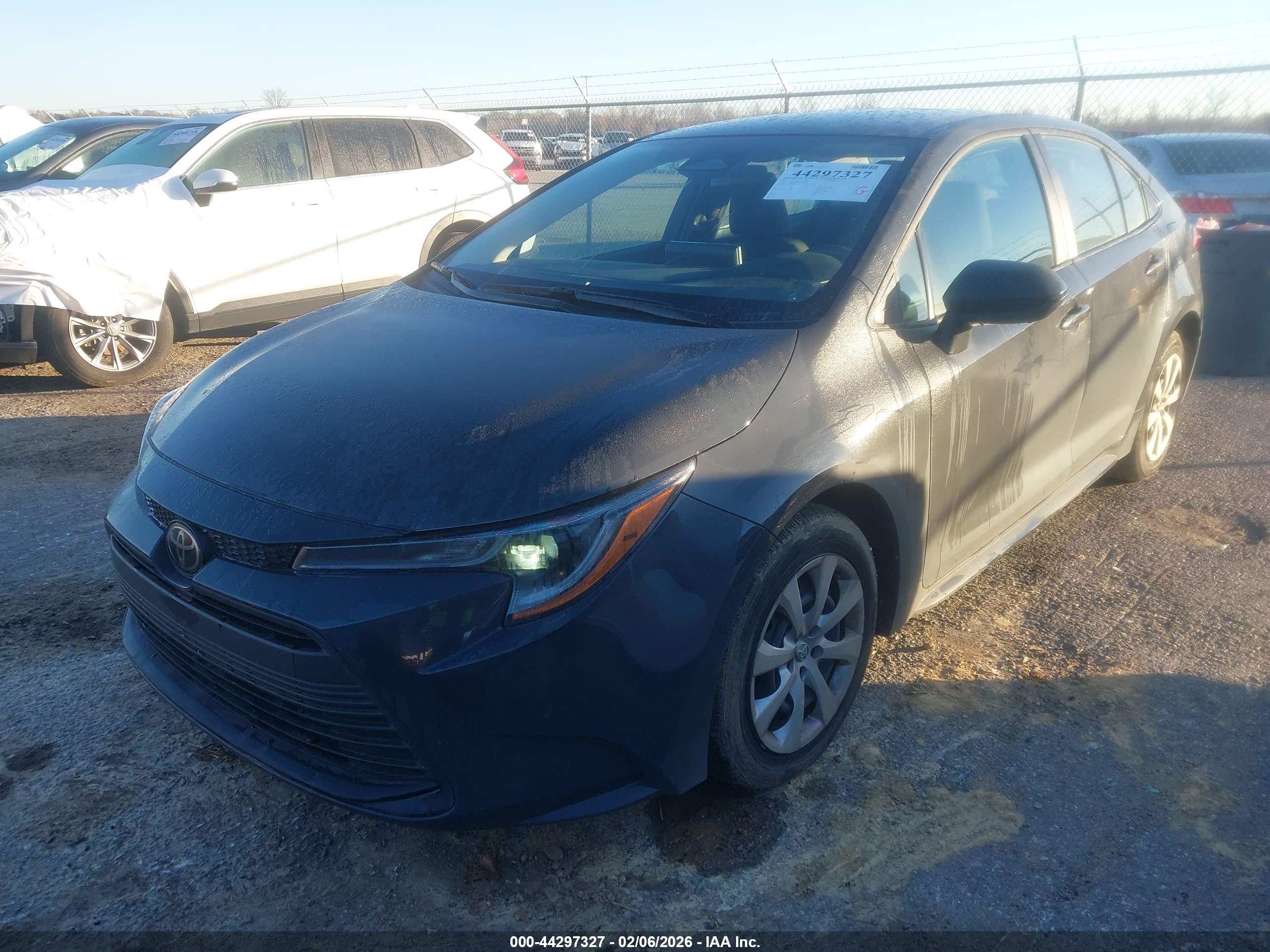 TOYOTA COROLLA image 2