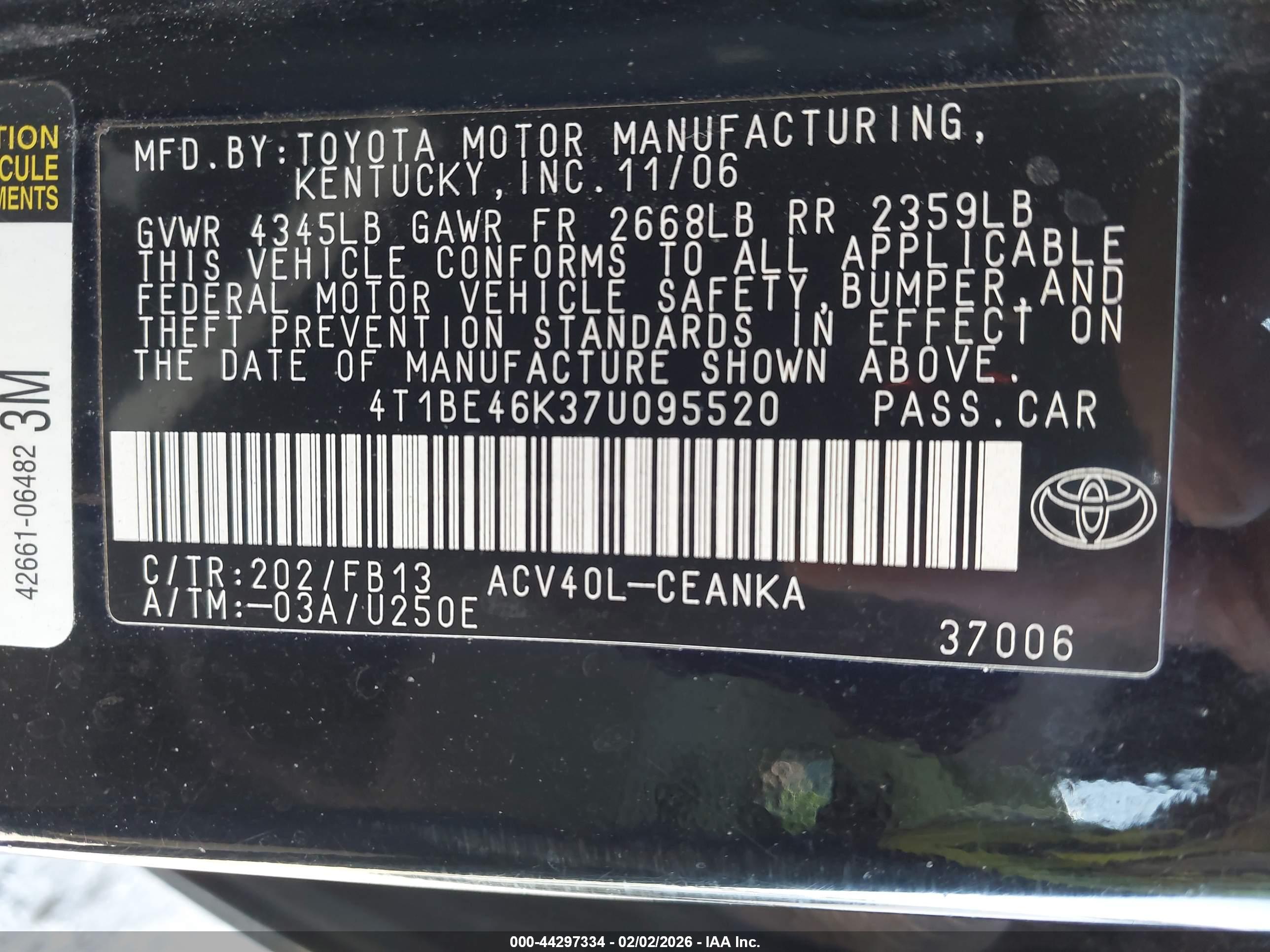 TOYOTA CAMRY image 9