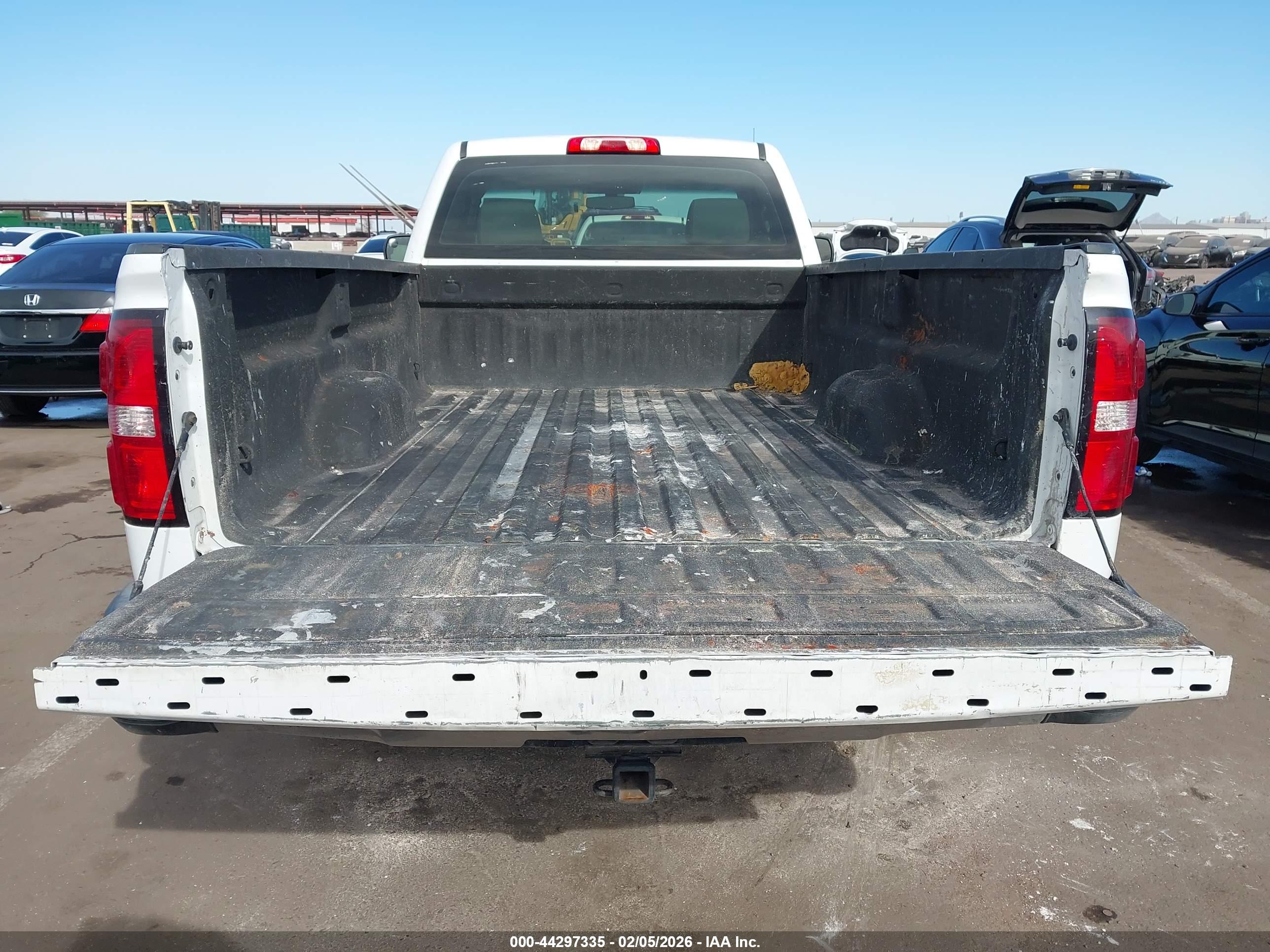 GMC SIERRA image 8