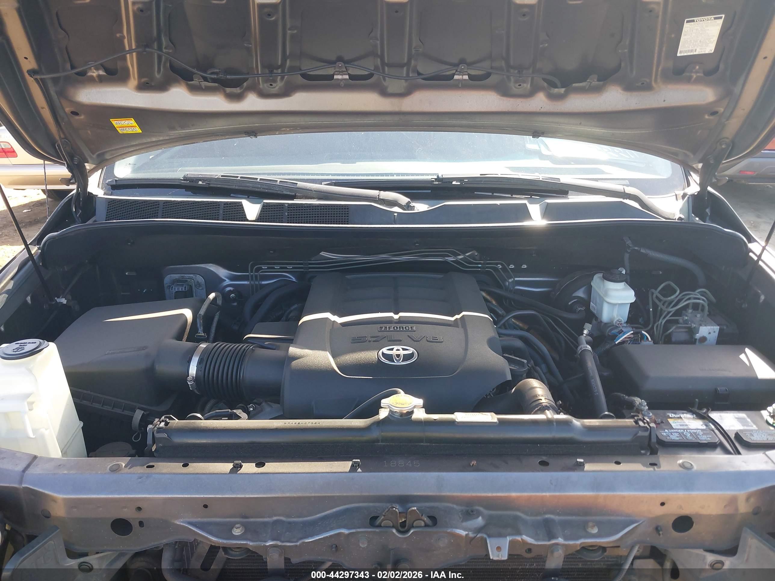 TOYOTA TUNDRA image 10