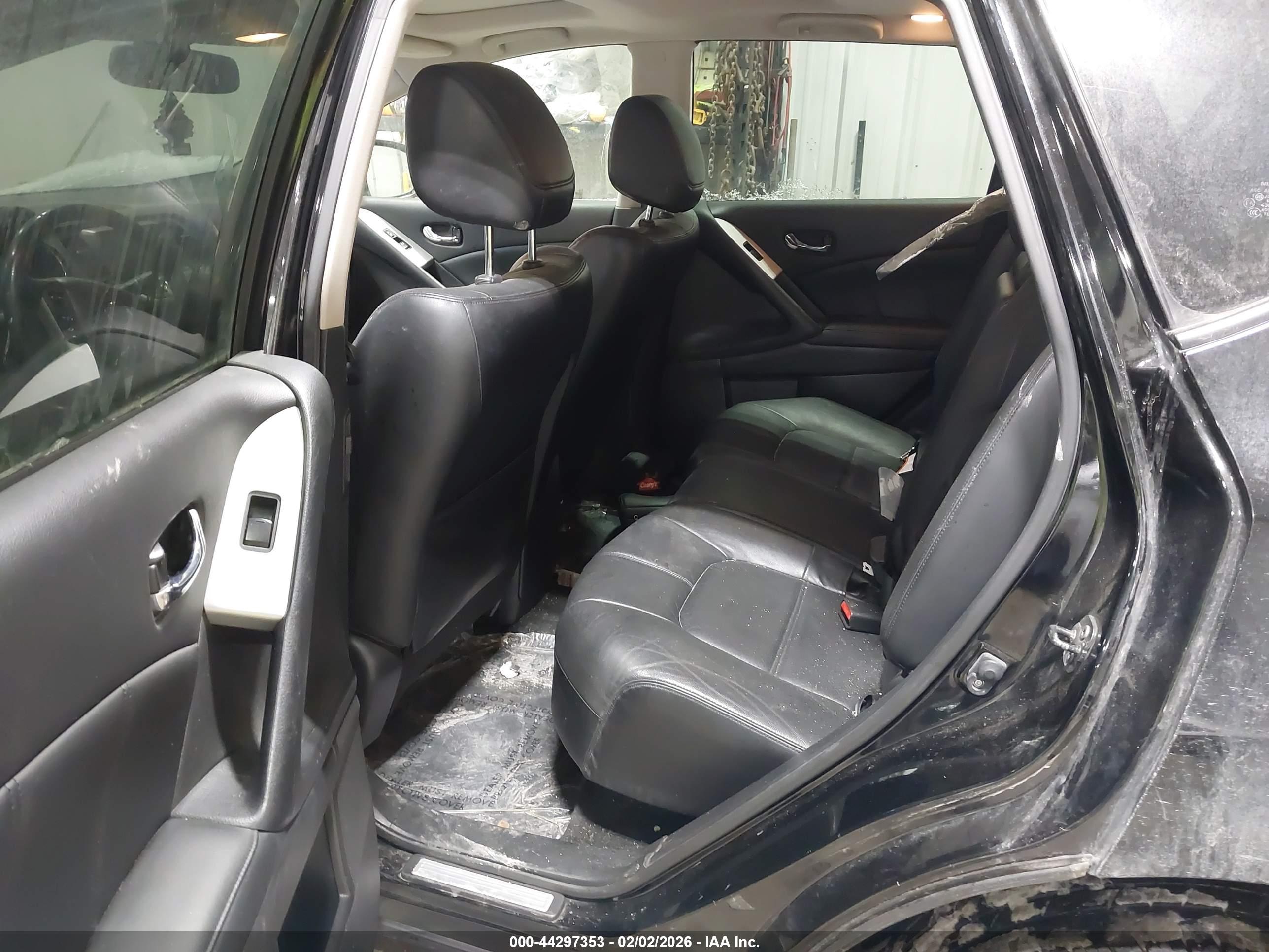 NISSAN MURANO image 8