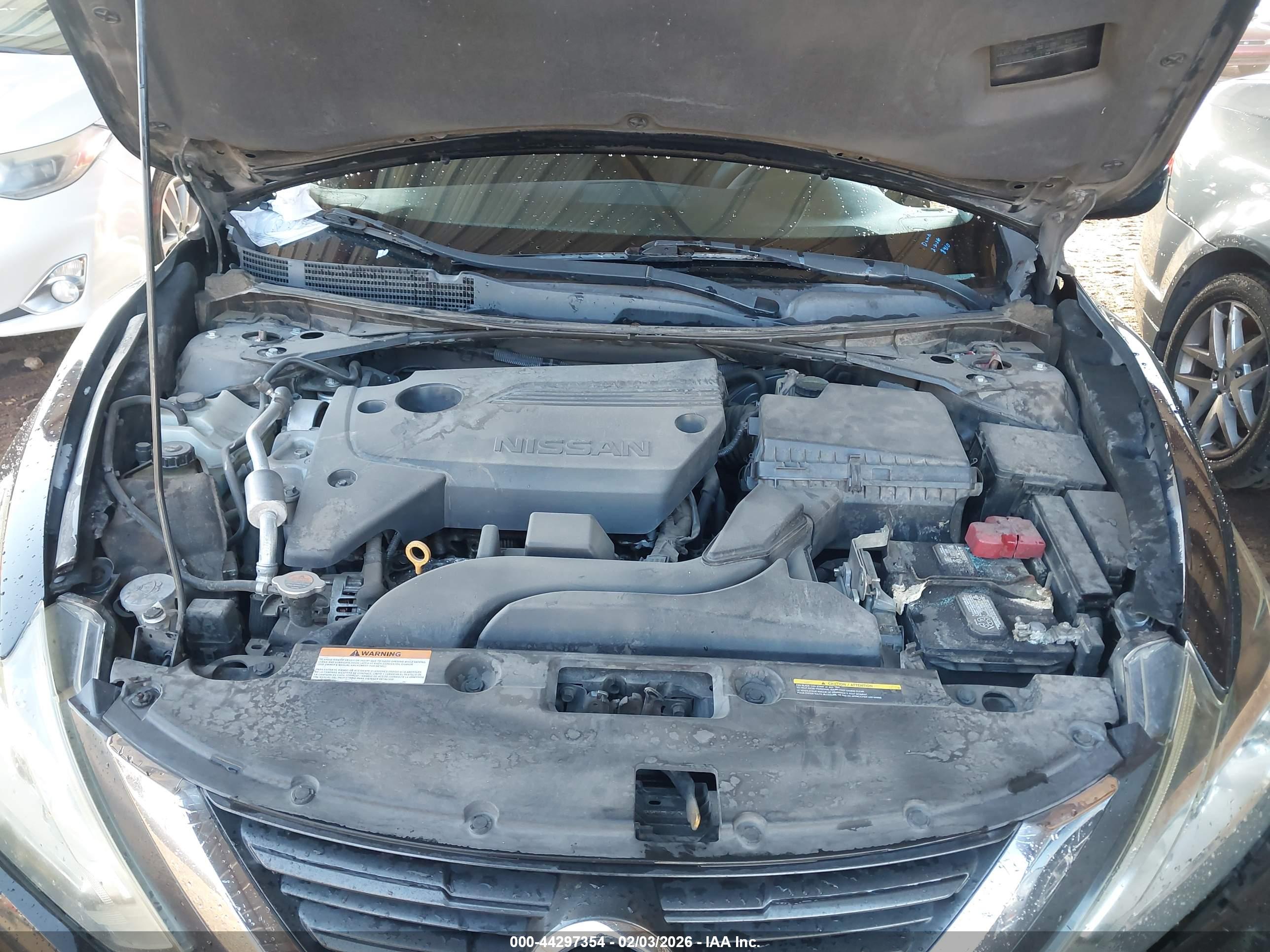 NISSAN ALTIMA image 10