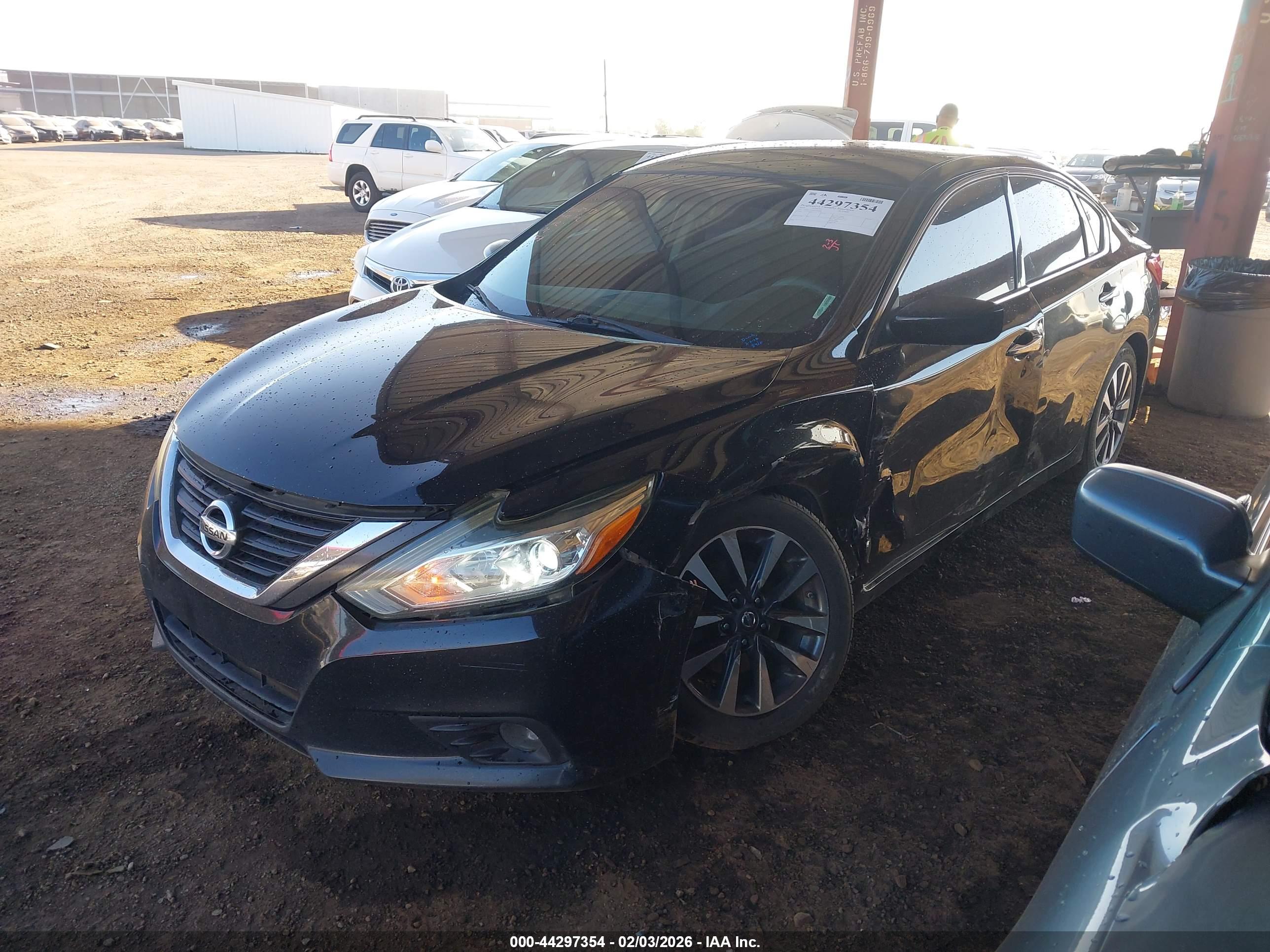NISSAN ALTIMA image 2