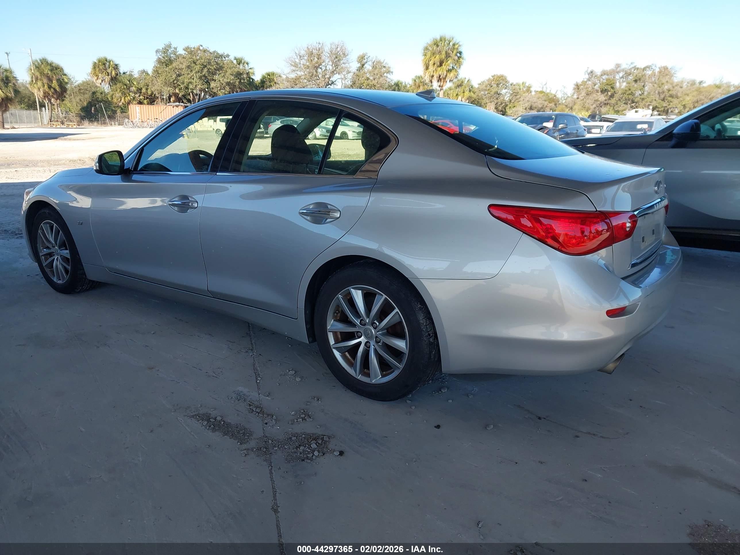 INFINITI Q50 image 3