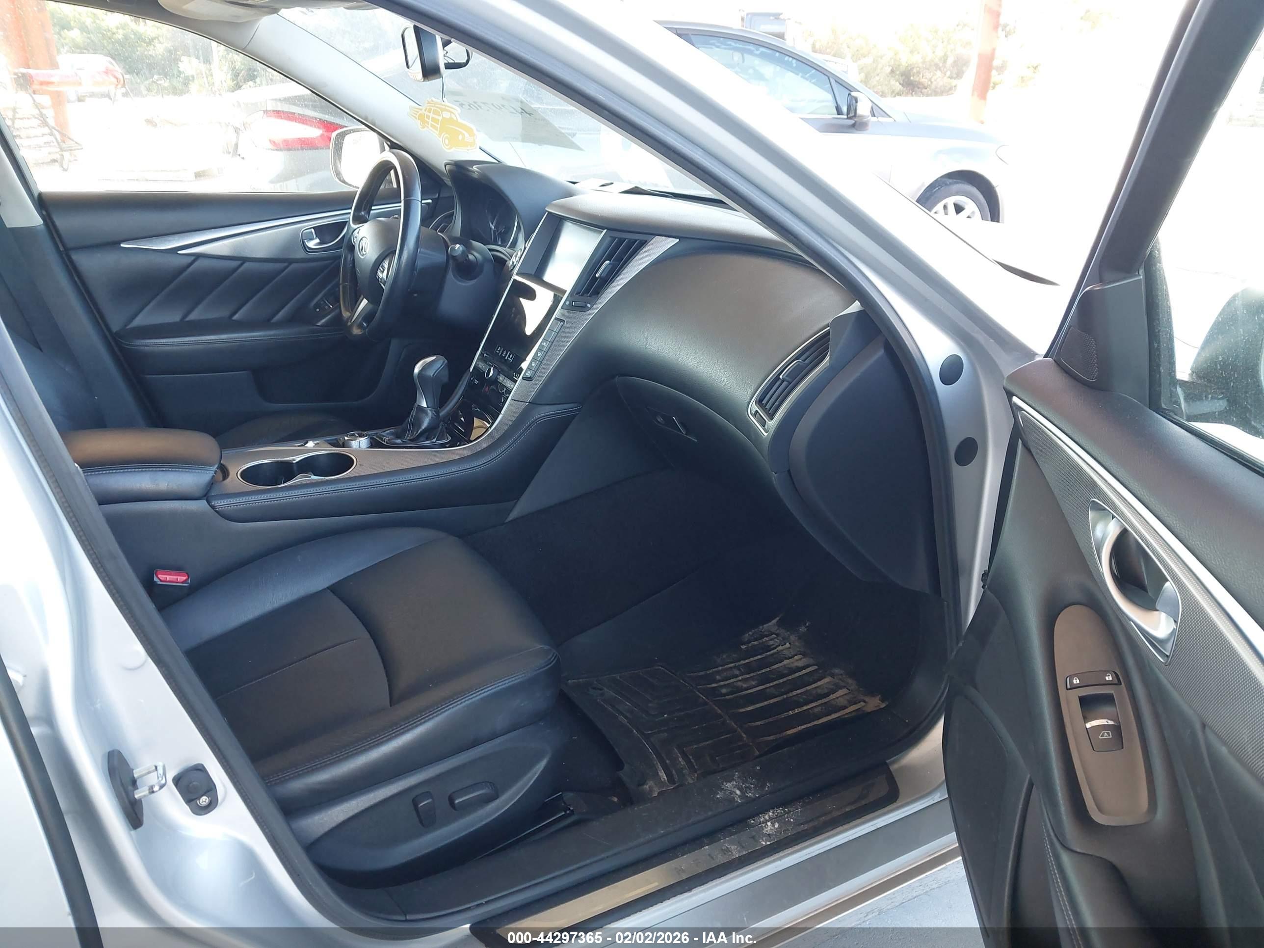 INFINITI Q50 image 5