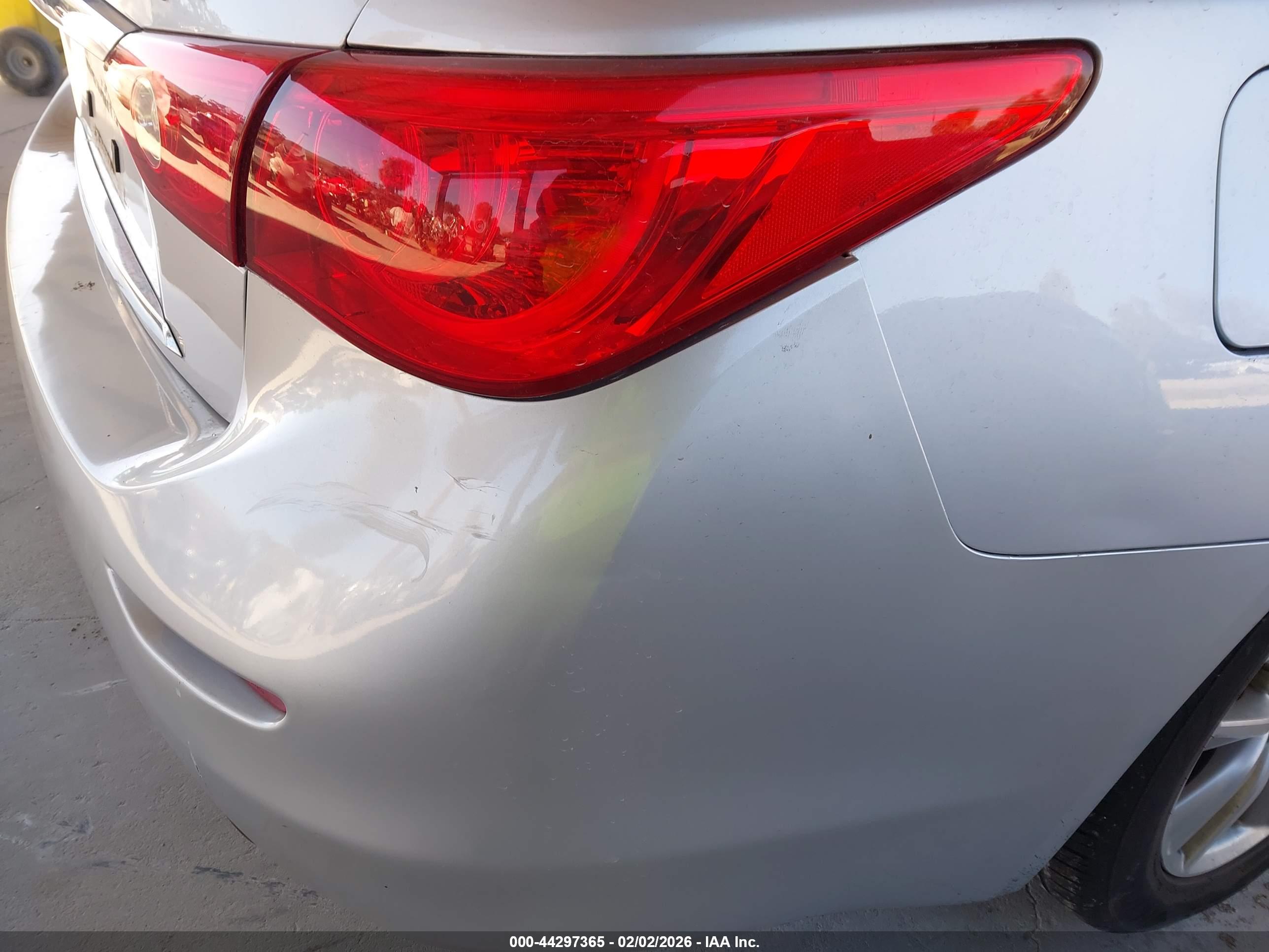 INFINITI Q50 image 6
