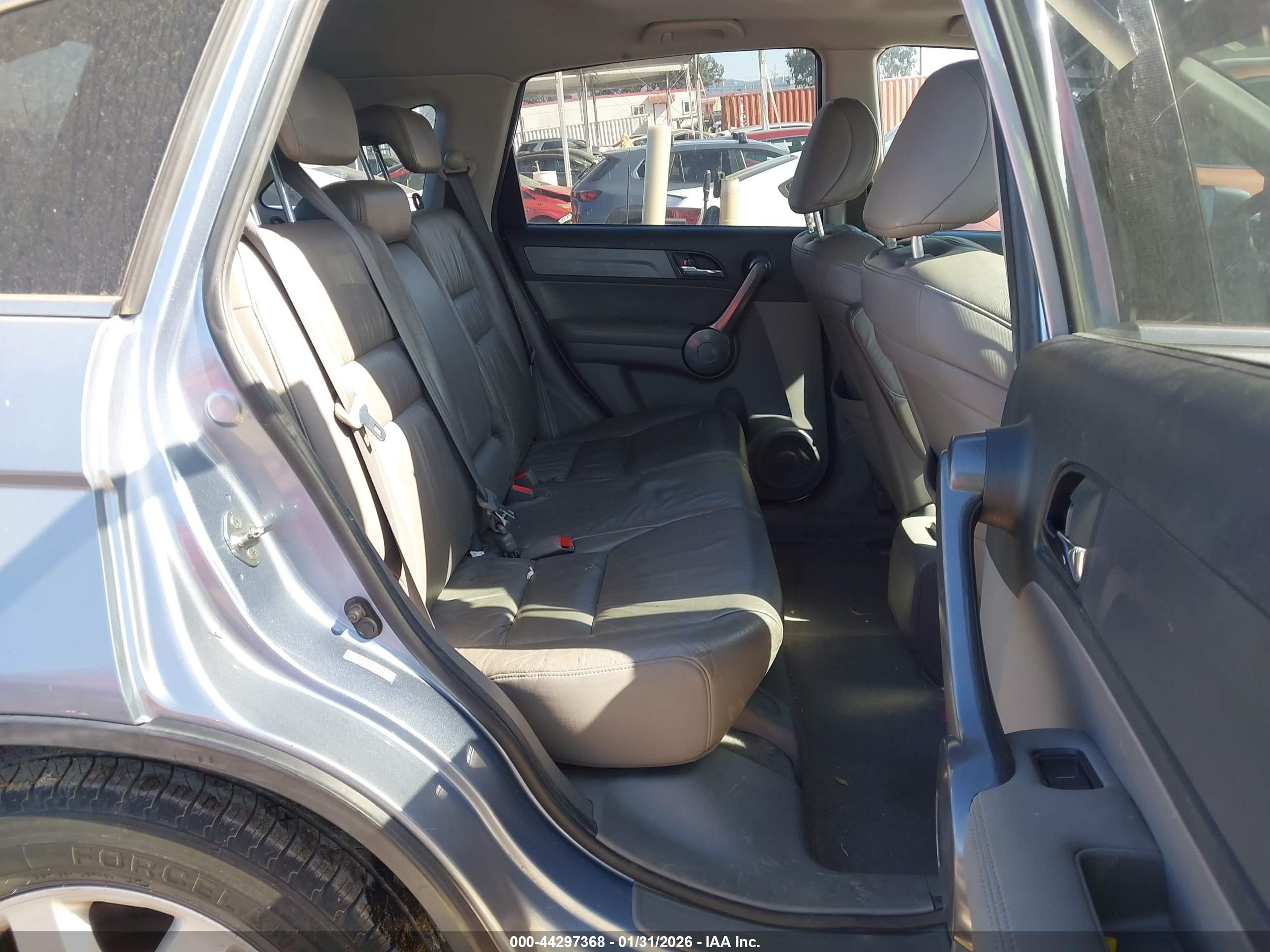 HONDA CR-V image 8