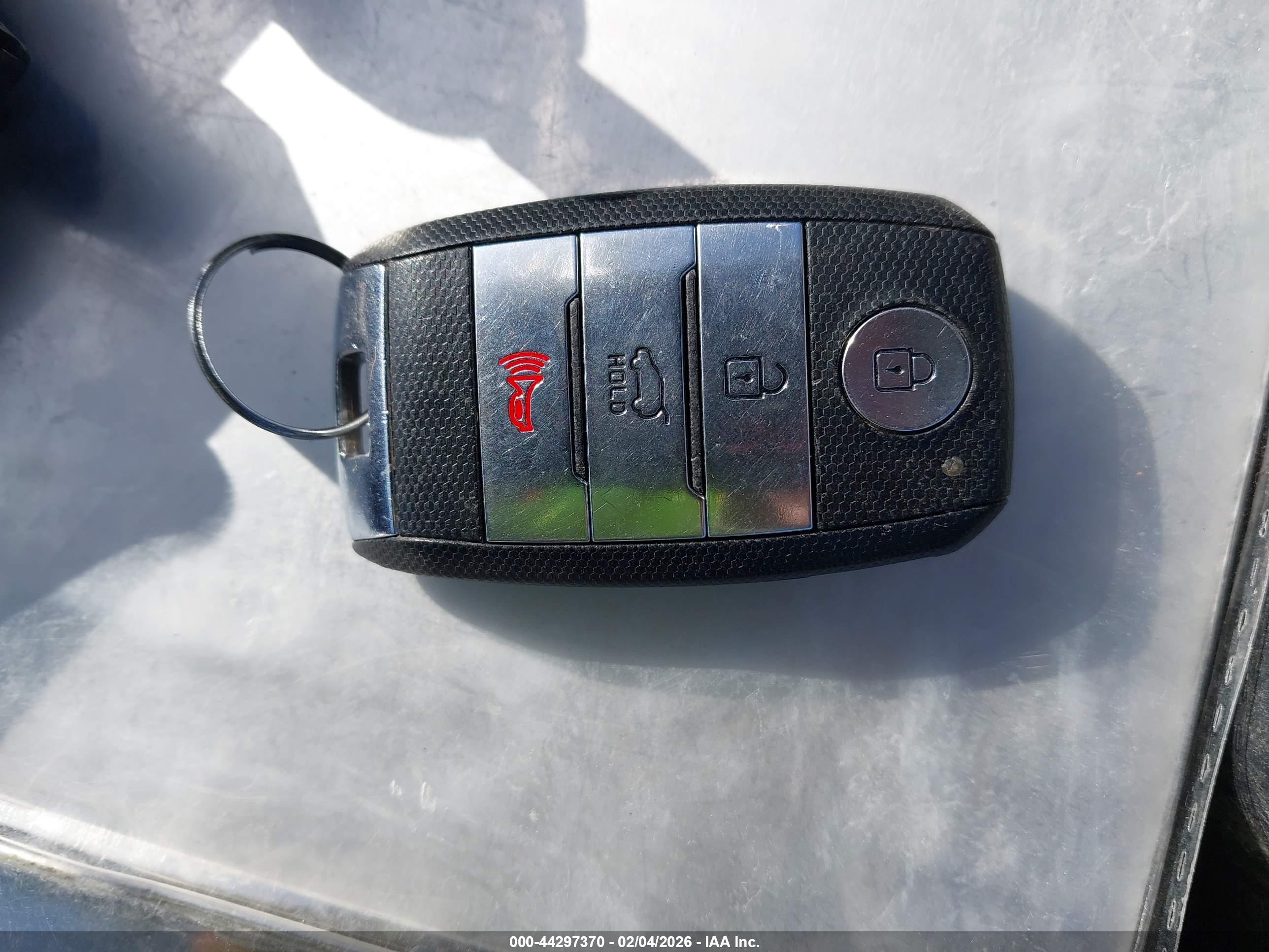 KIA NIRO image 11
