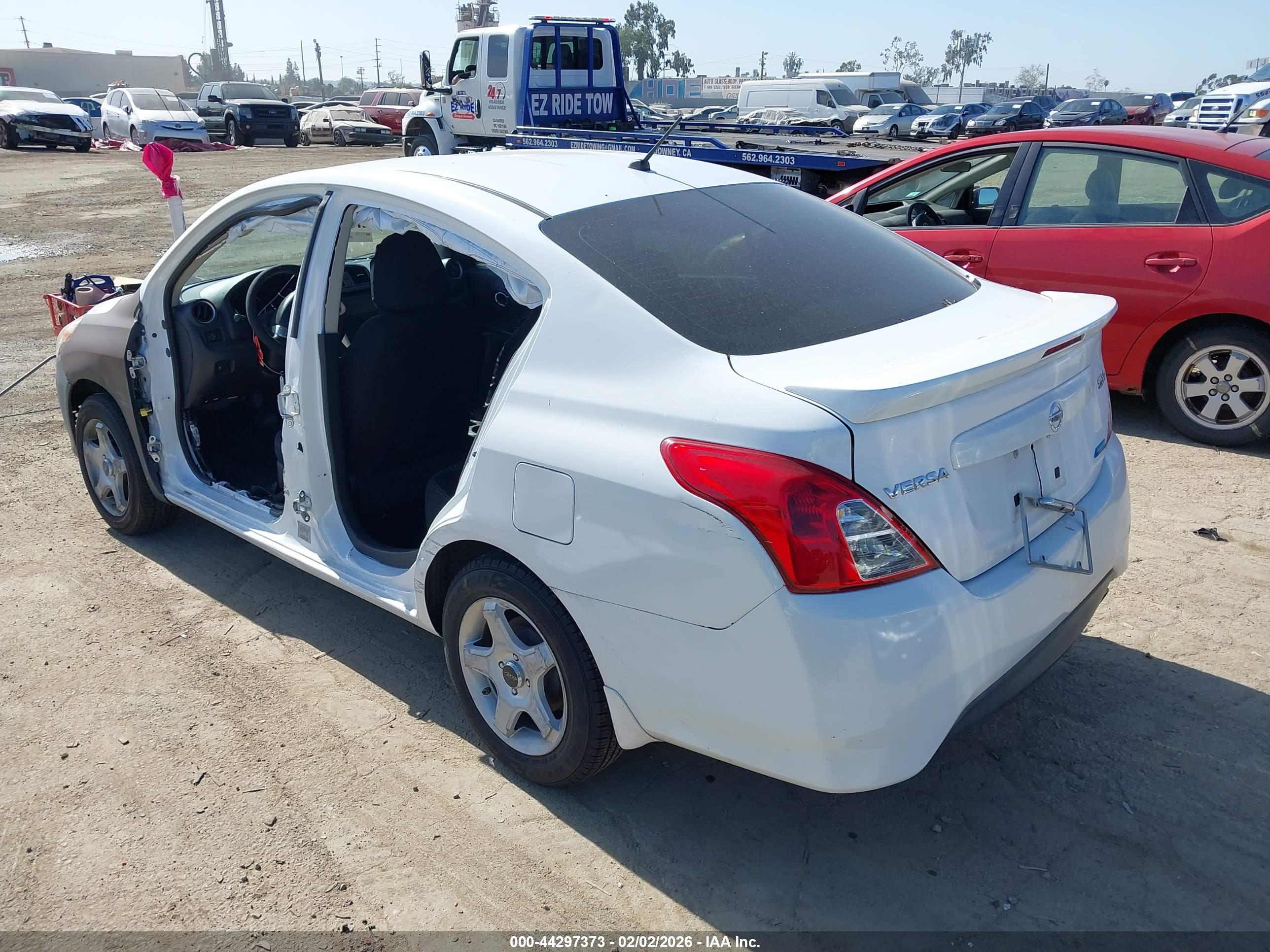 NISSAN VERSA image 3