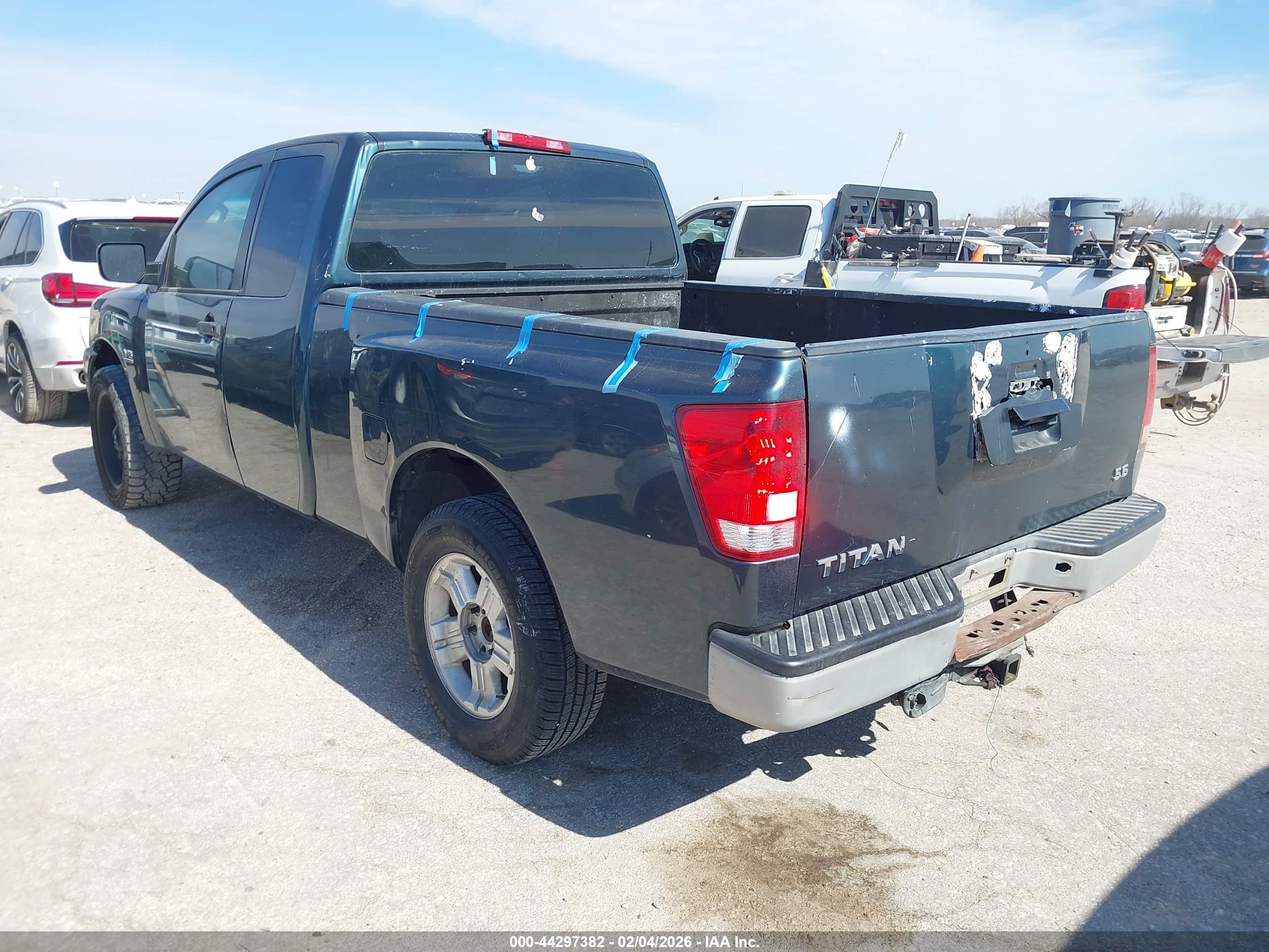 NISSAN TITAN image 3