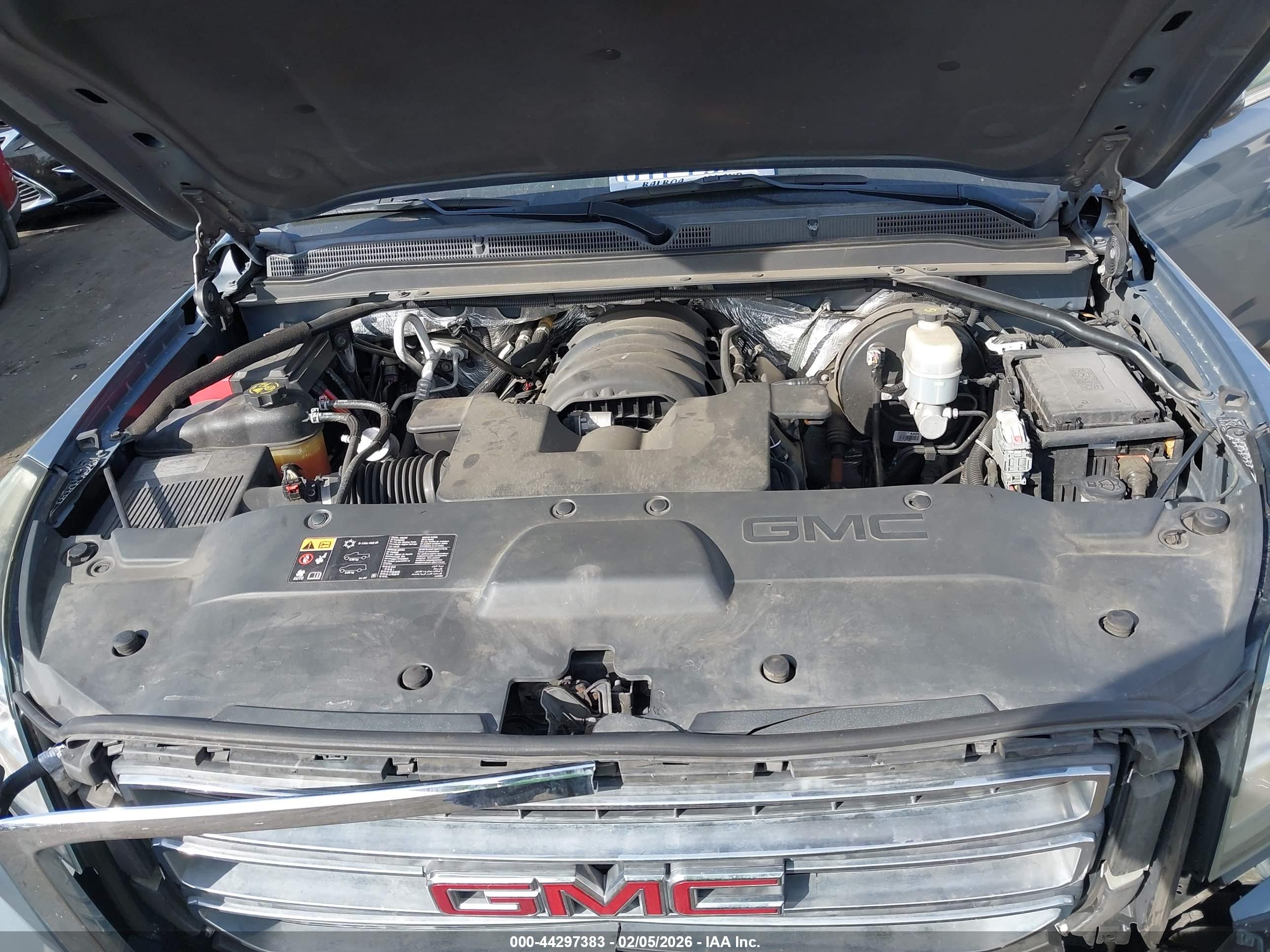 GMC YUKON image 10