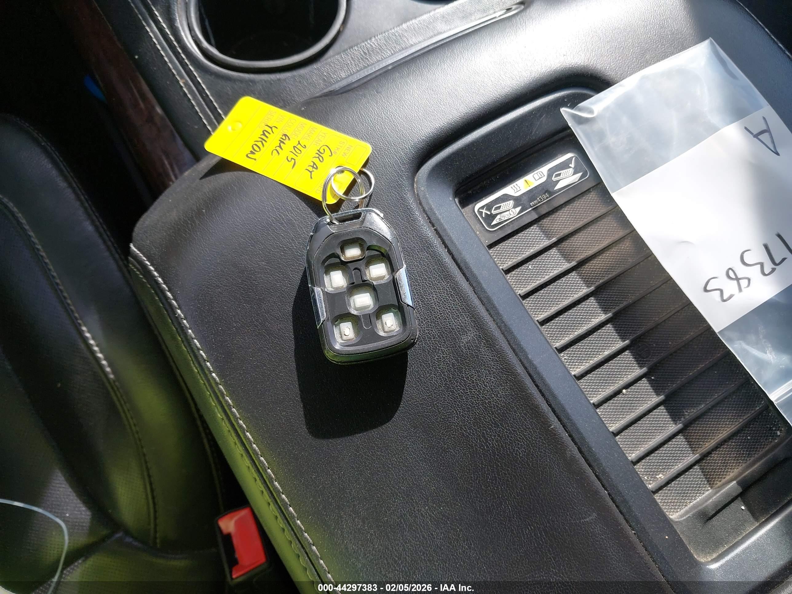 GMC YUKON image 11