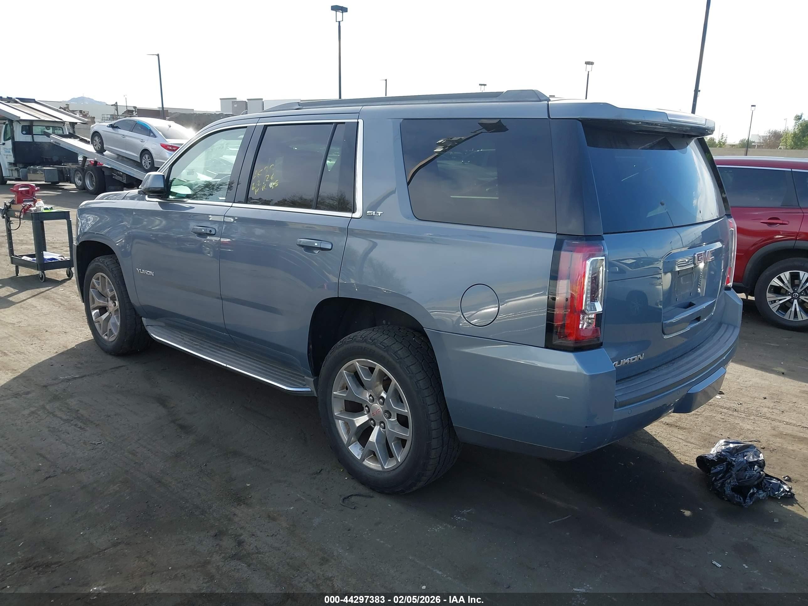 GMC YUKON image 3
