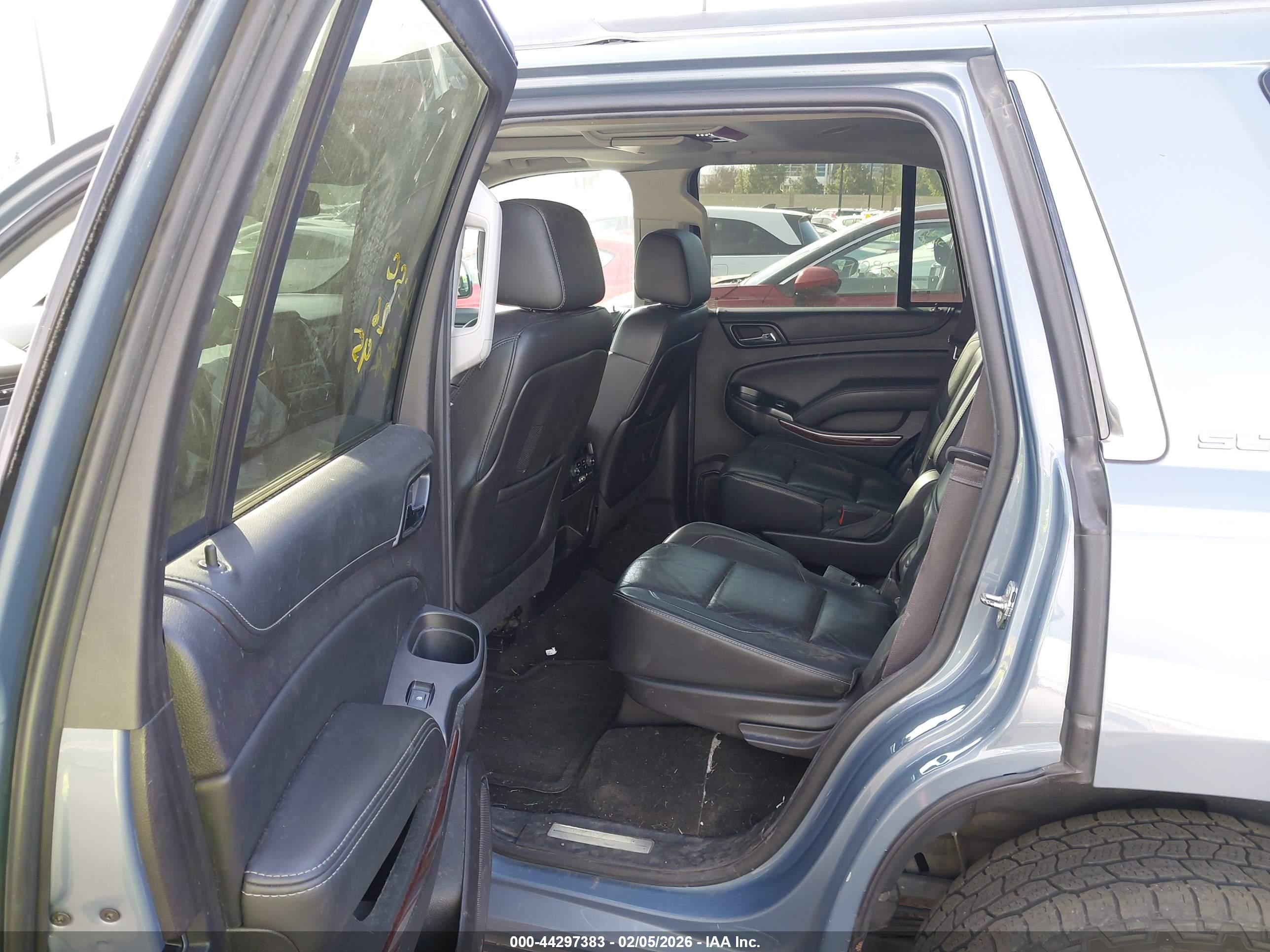 GMC YUKON image 8