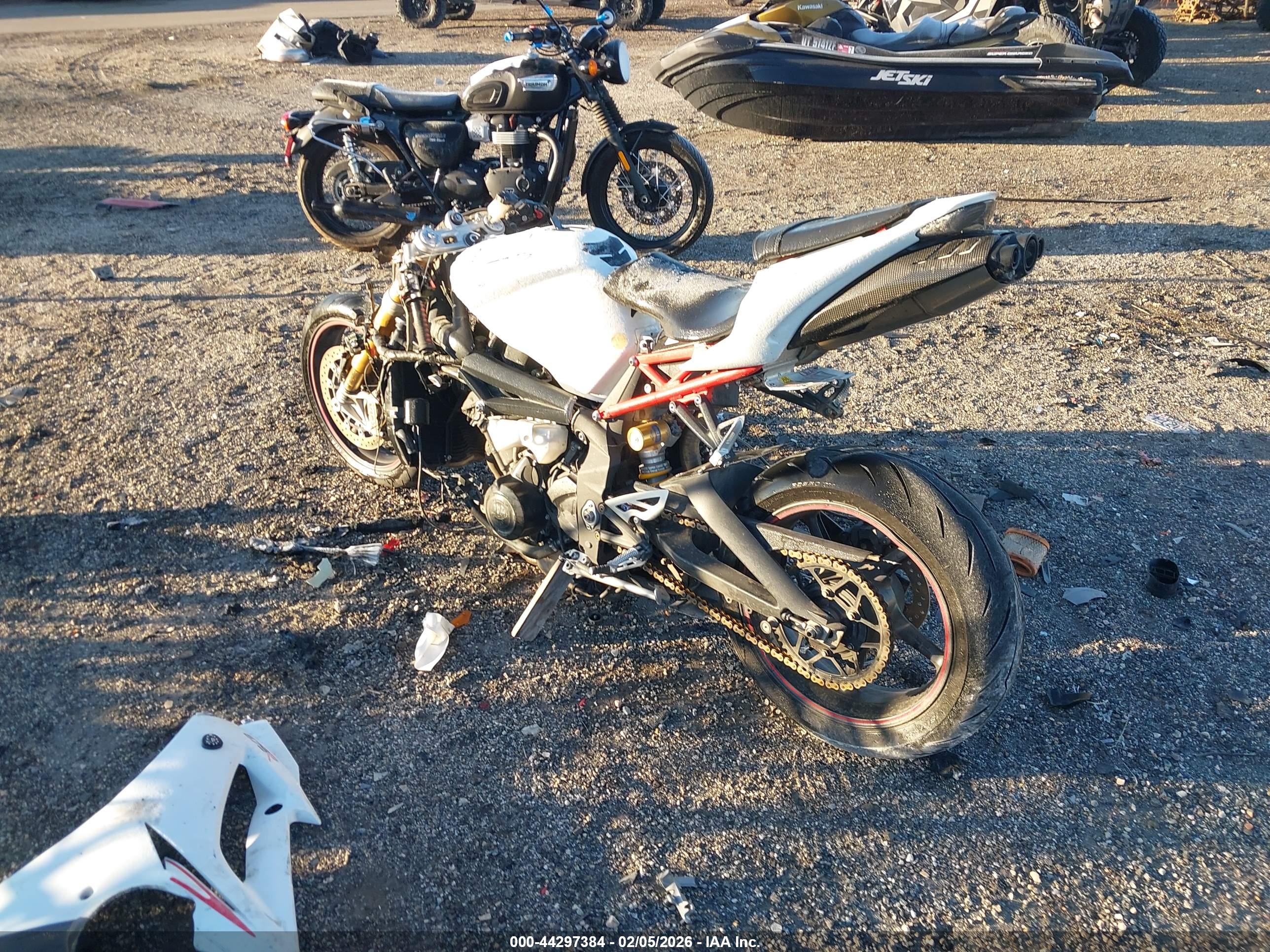 TRIUMPH MOTORCYCLE image 3