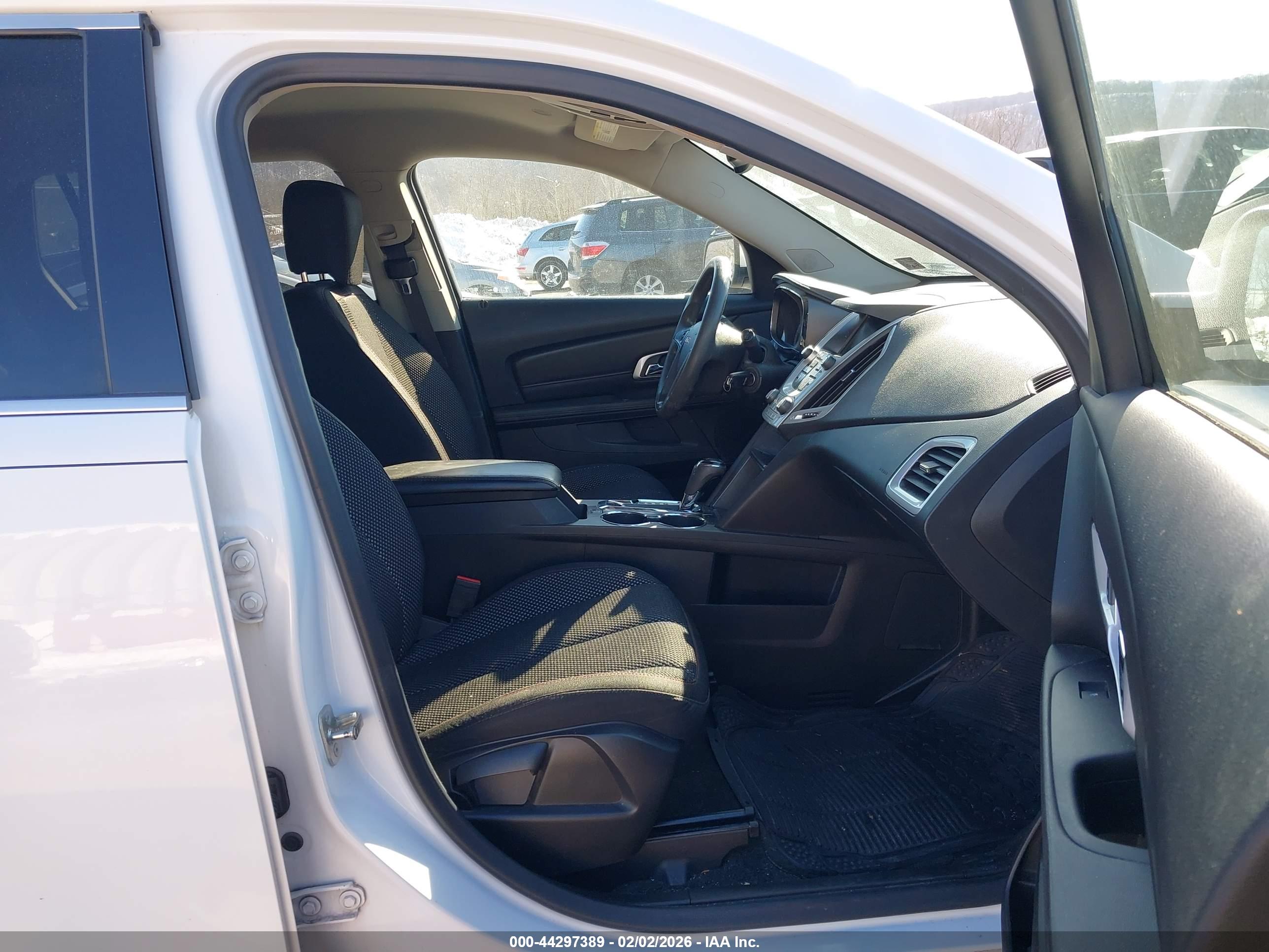 GMC TERRAIN image 5