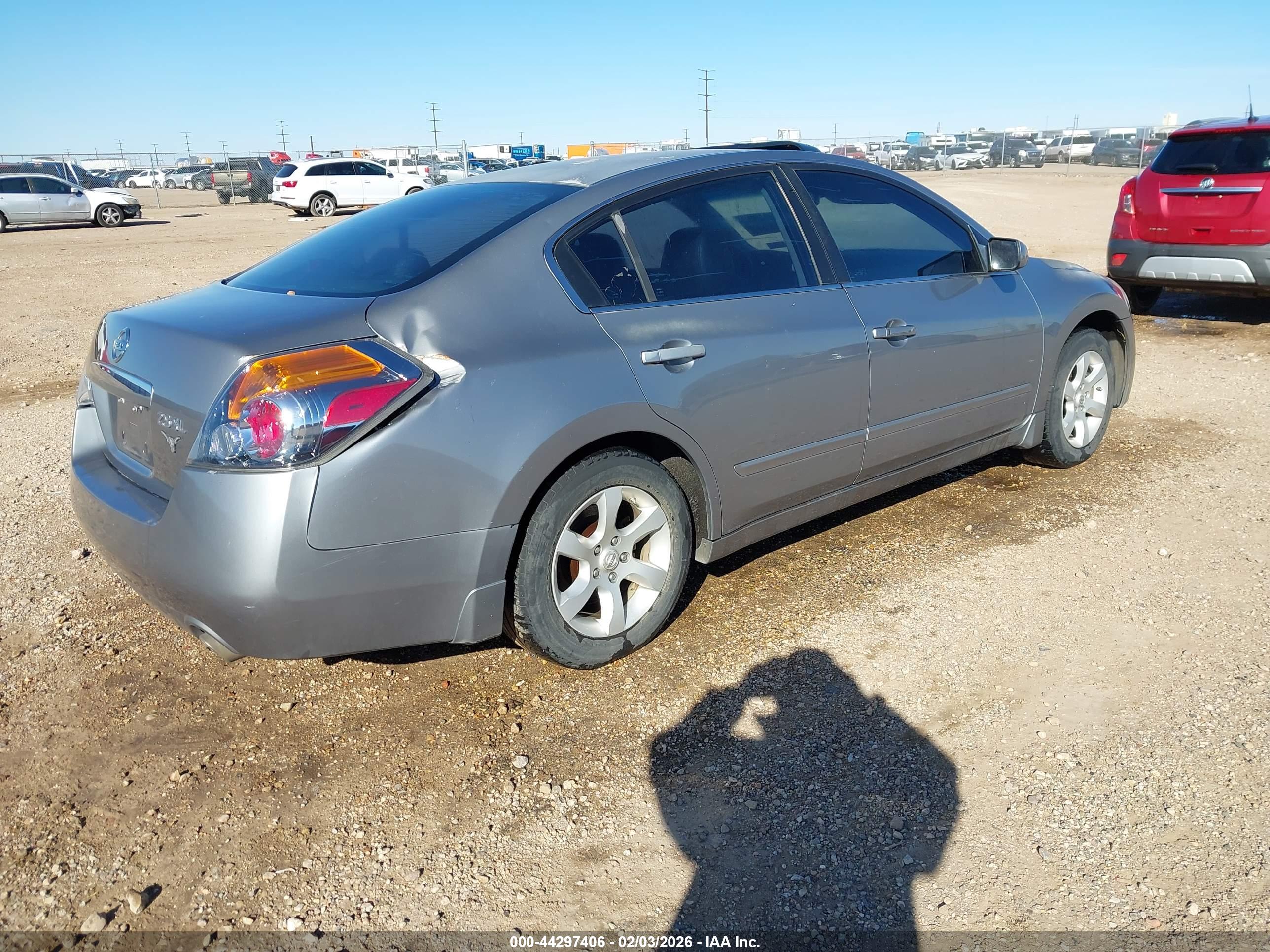 NISSAN ALTIMA image 4