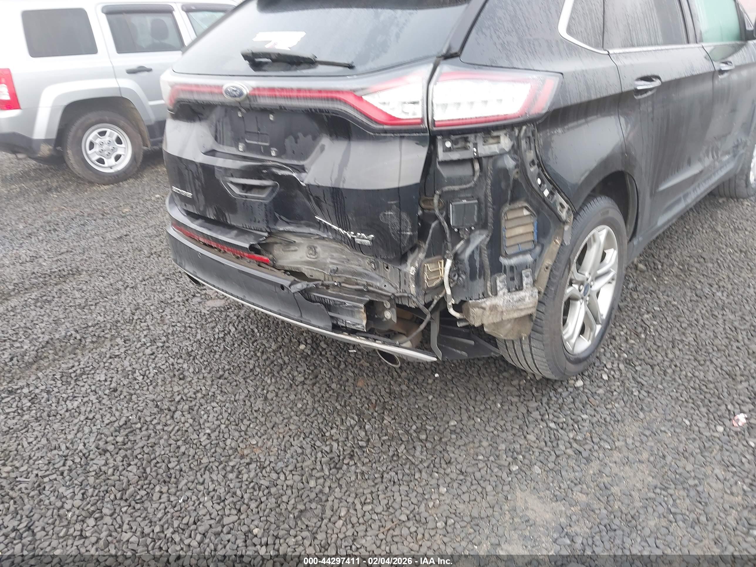 FORD EDGE image 6