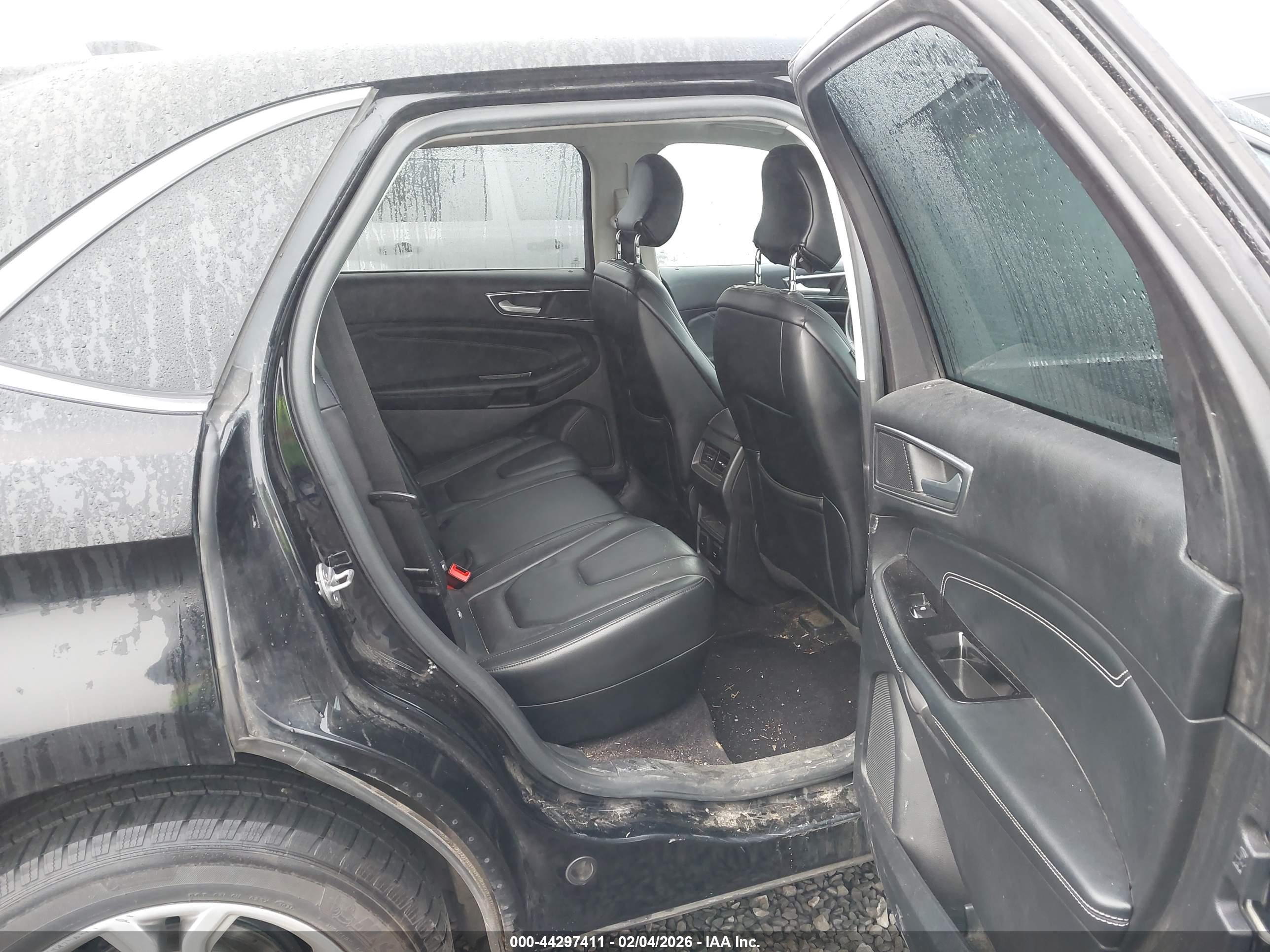 FORD EDGE image 8