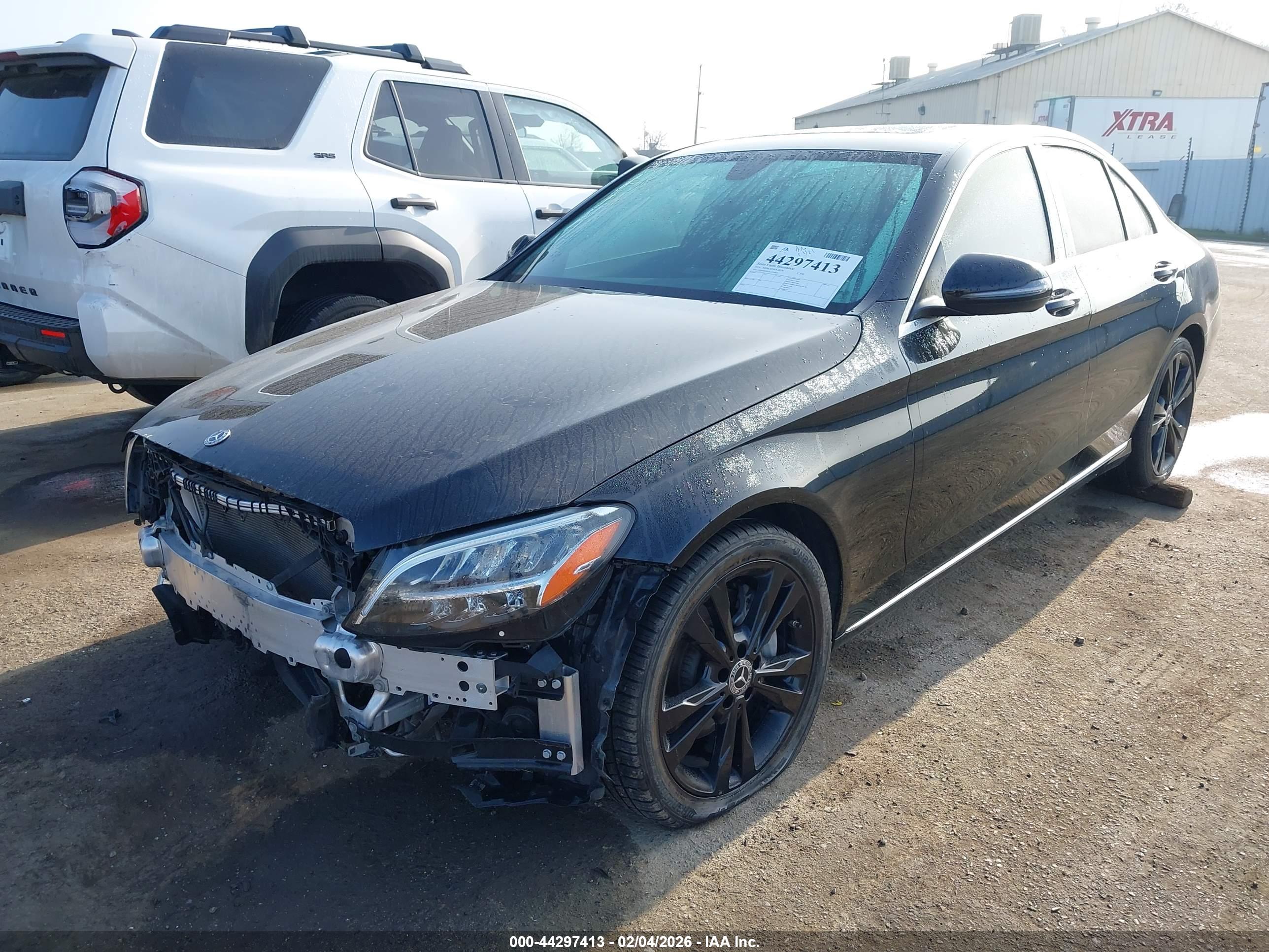 MERCEDES-BENZ C image 2