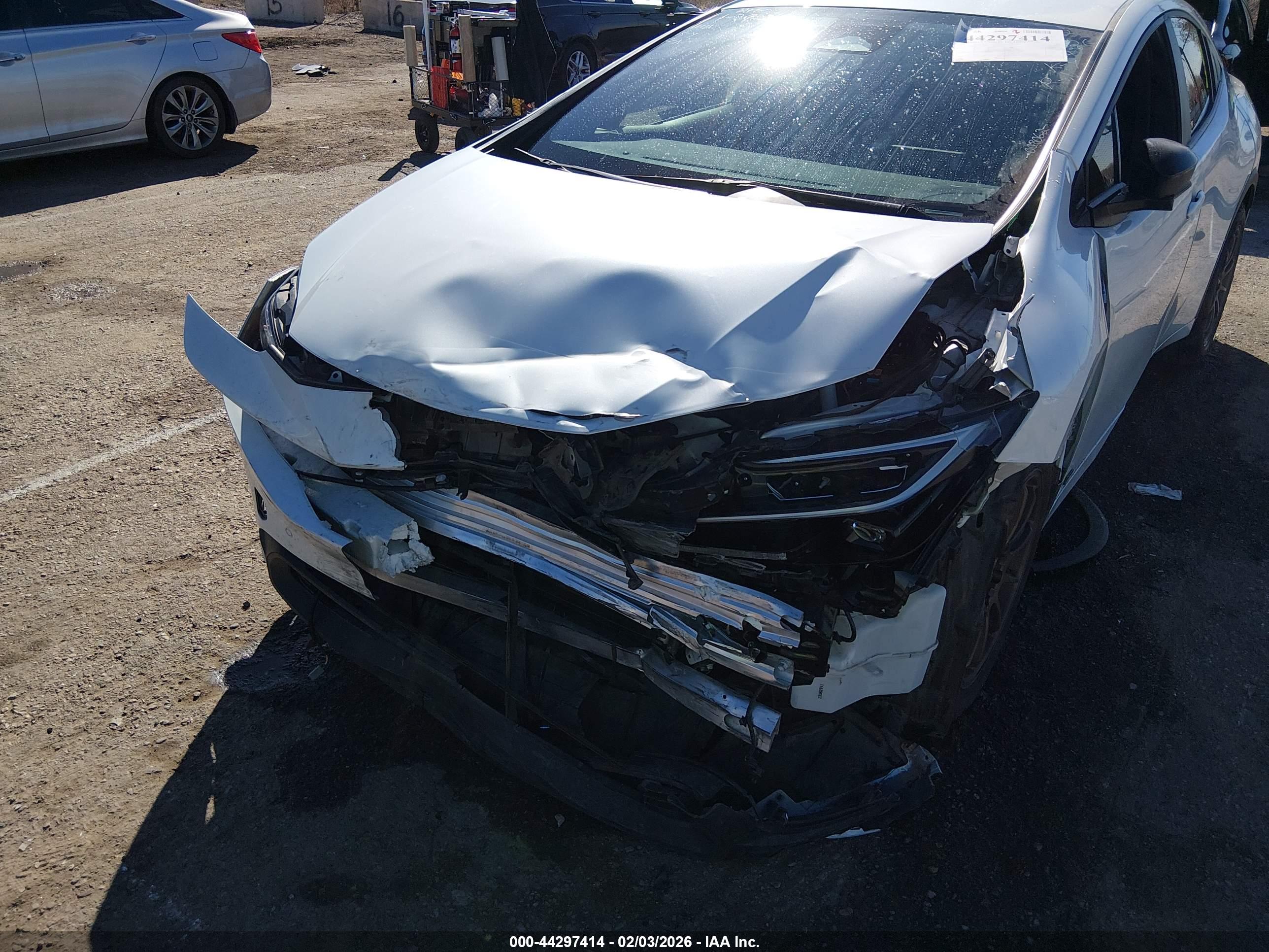 TOYOTA PRIUS image 6