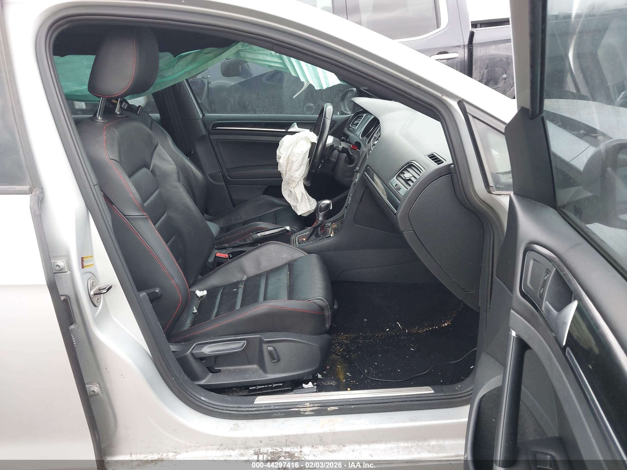 VOLKSWAGEN GOLF image 5