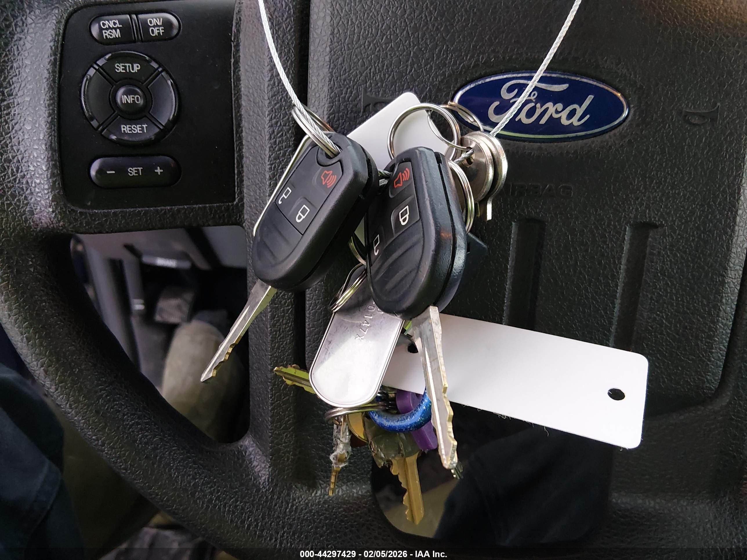 FORD F450 image 11