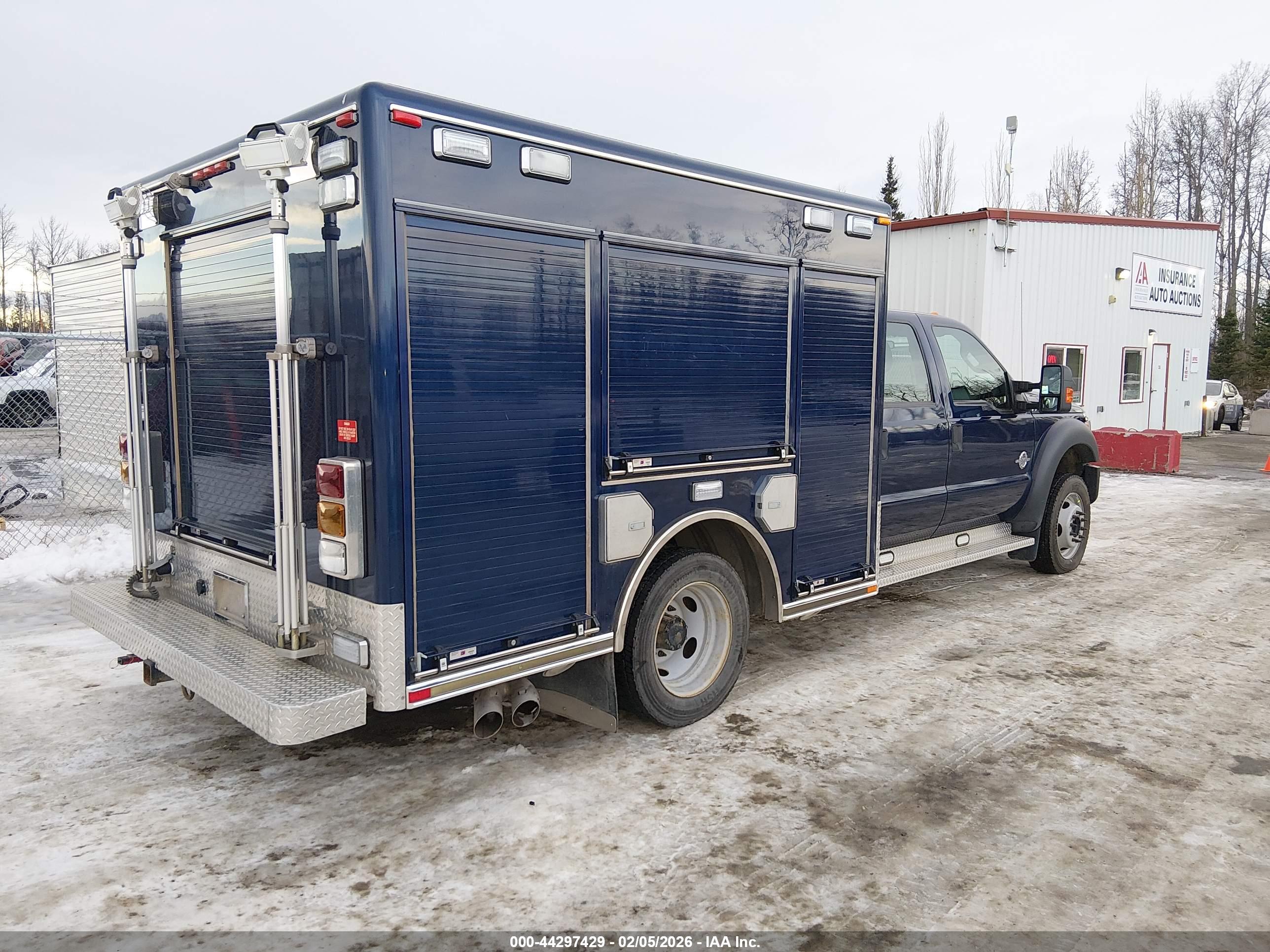 FORD F450 image 4