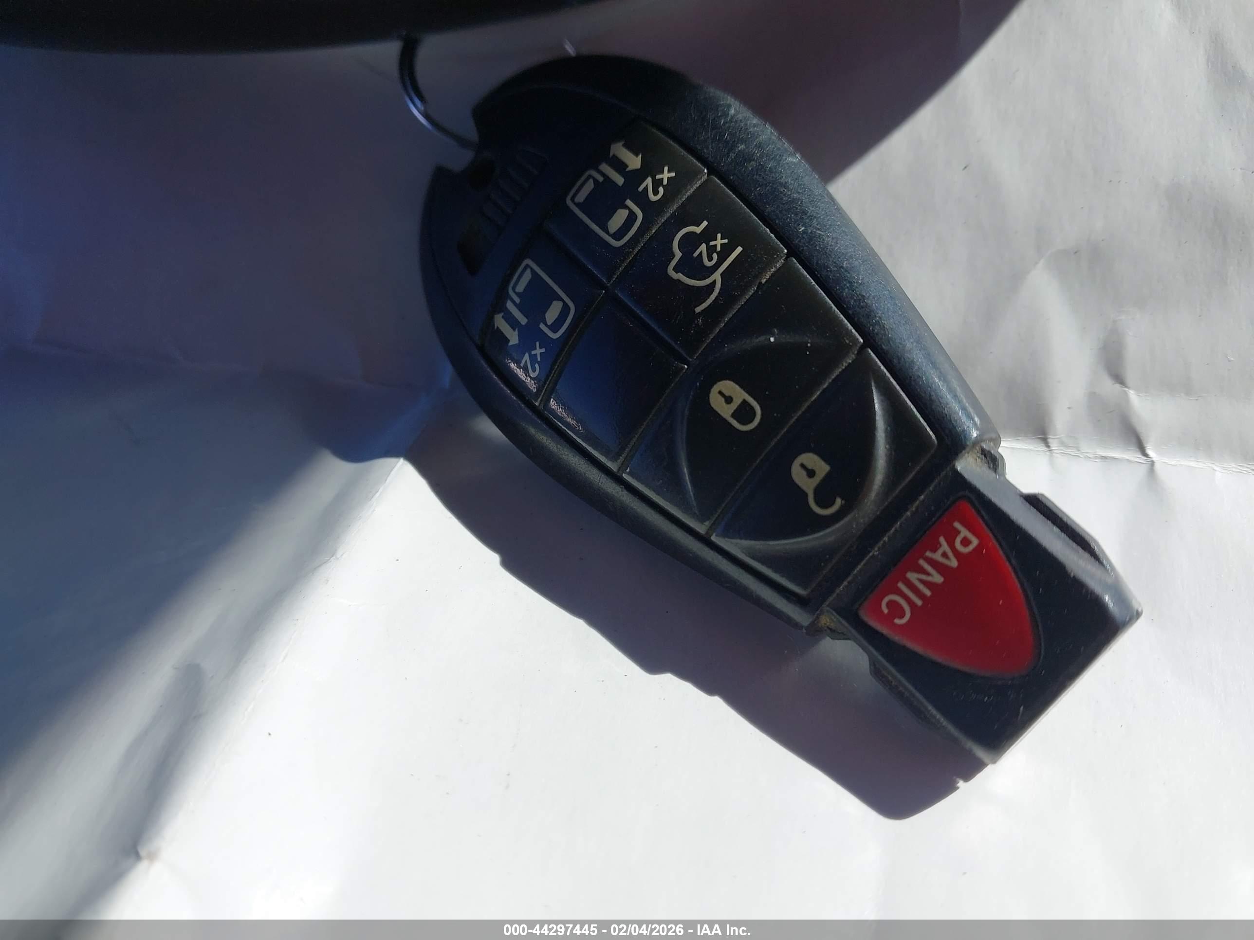 CHRYSLER TOWN image 11