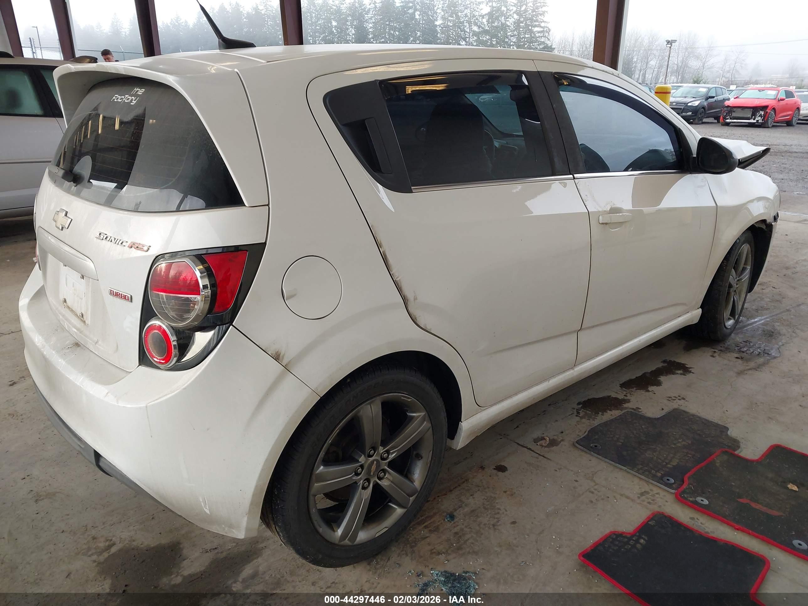 CHEVROLET SONIC image 4