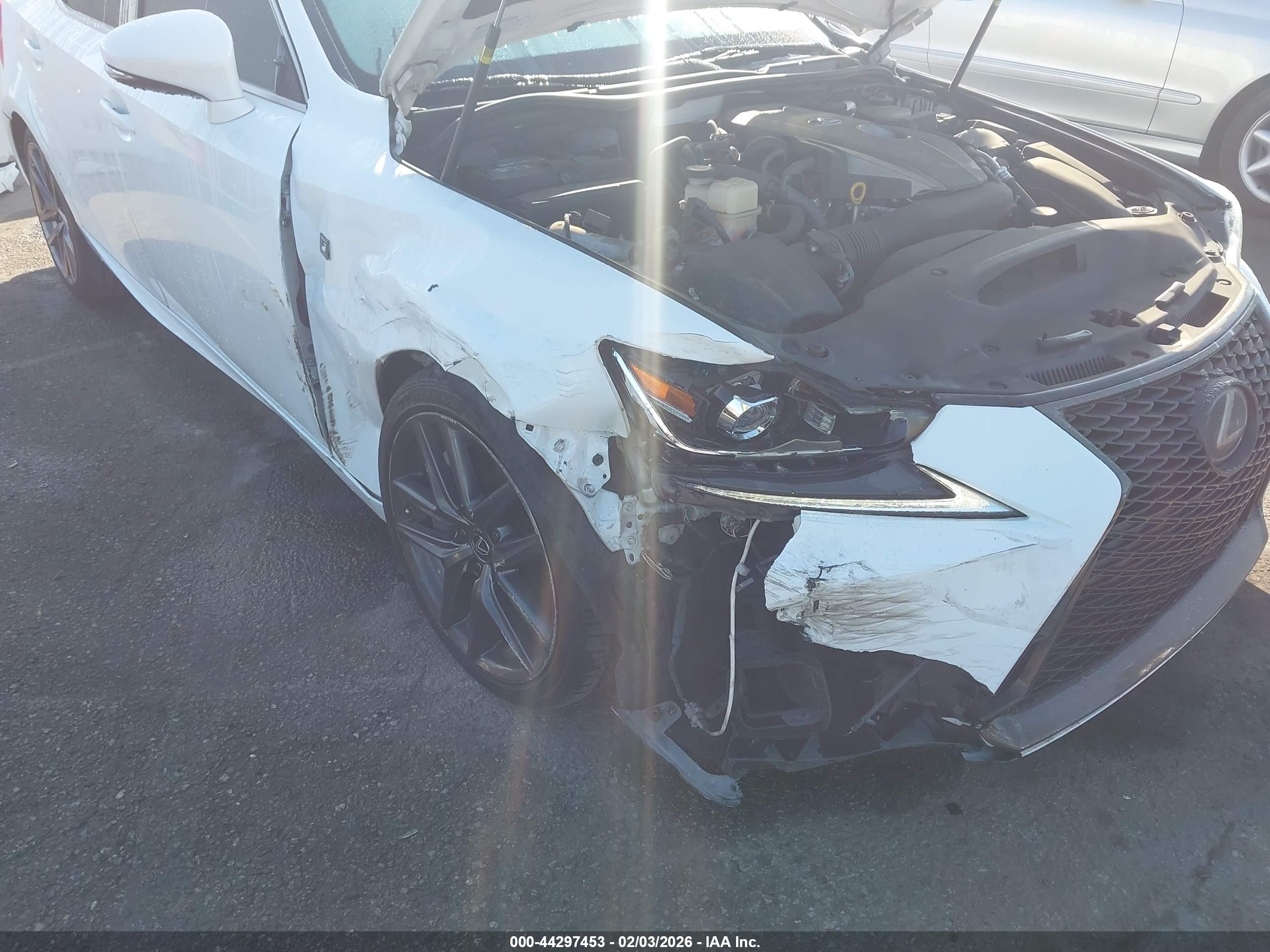LEXUS IS image 6