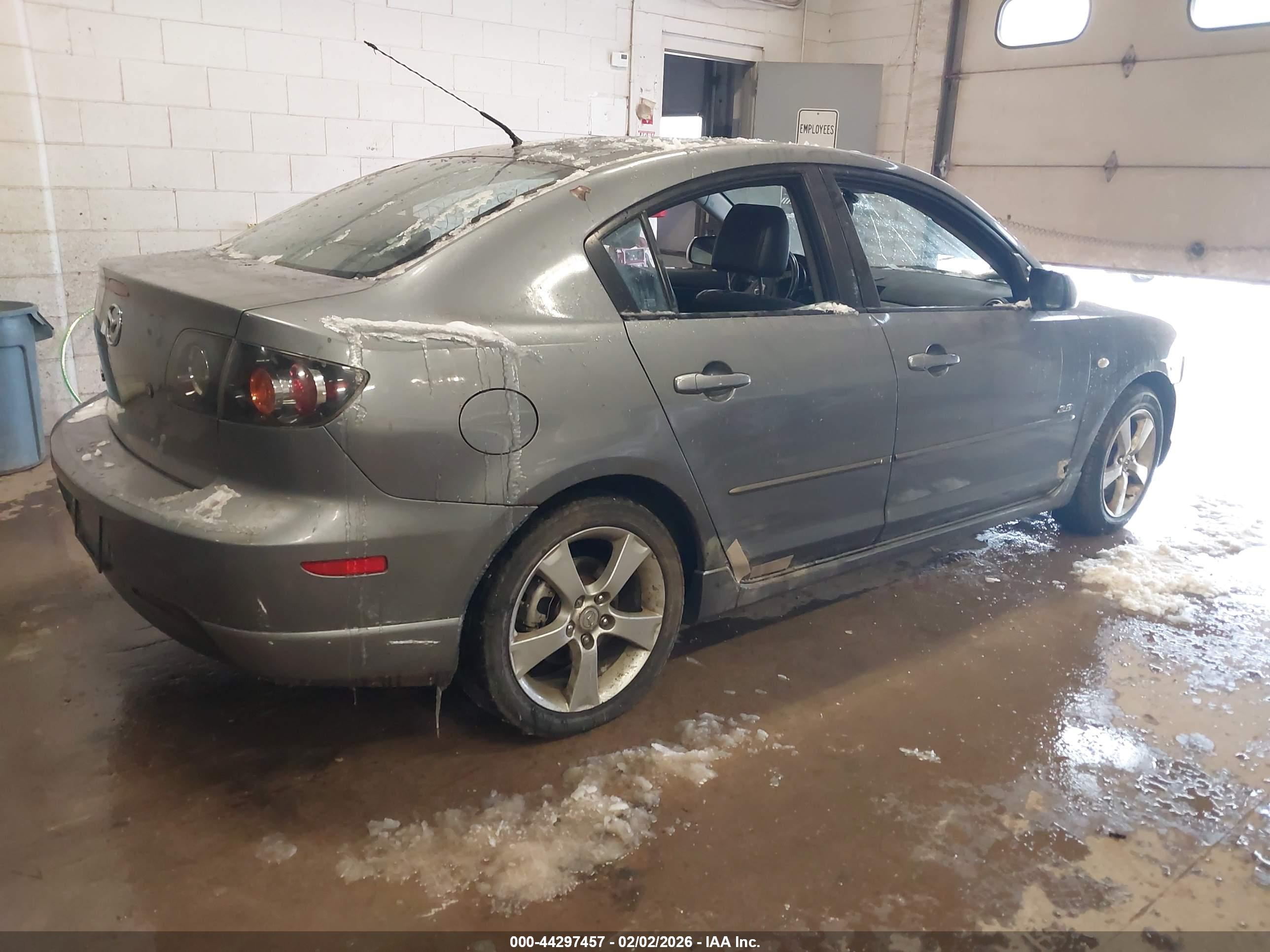 MAZDA MAZDA3 image 4