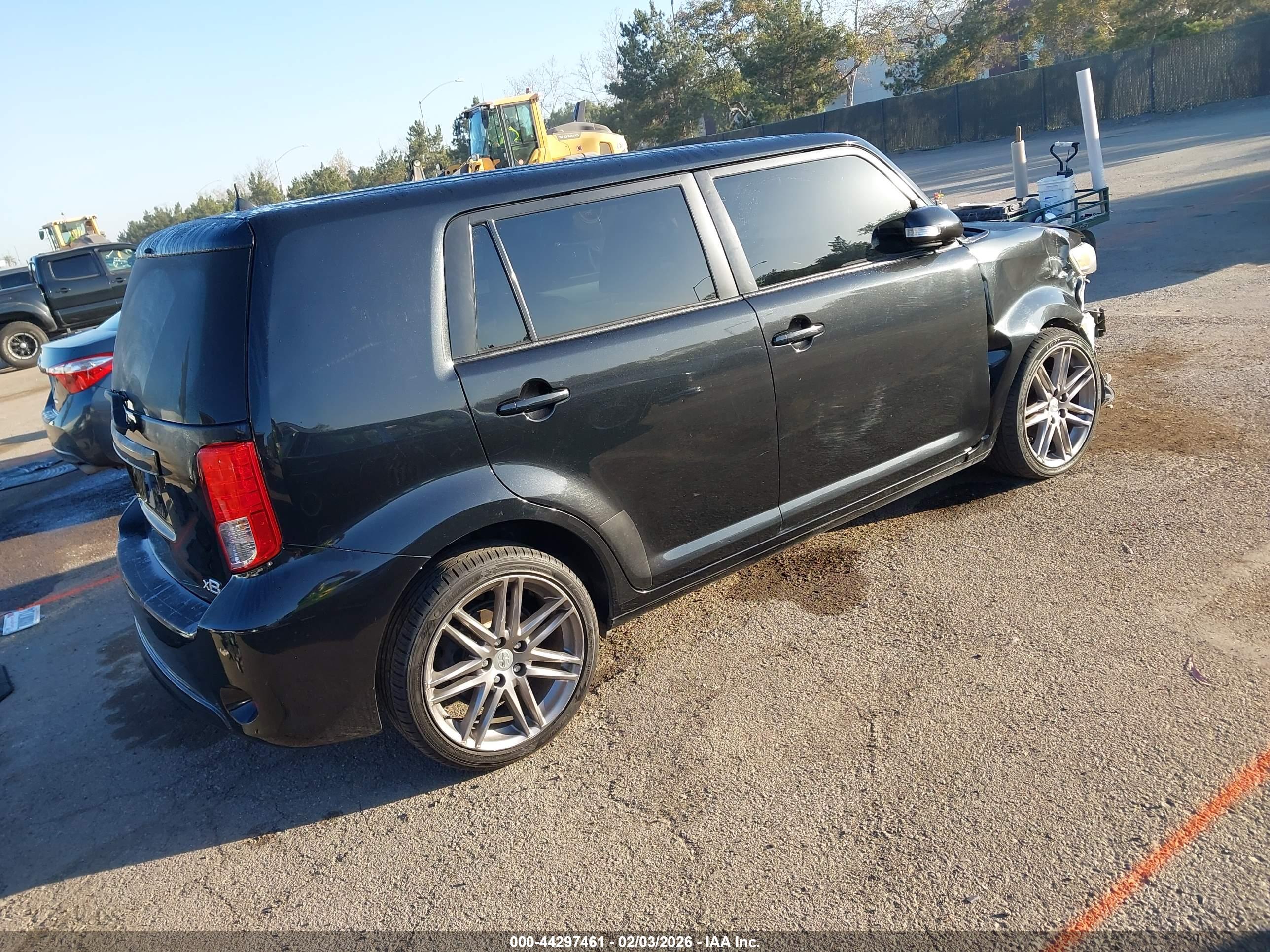 SCION XB image 4