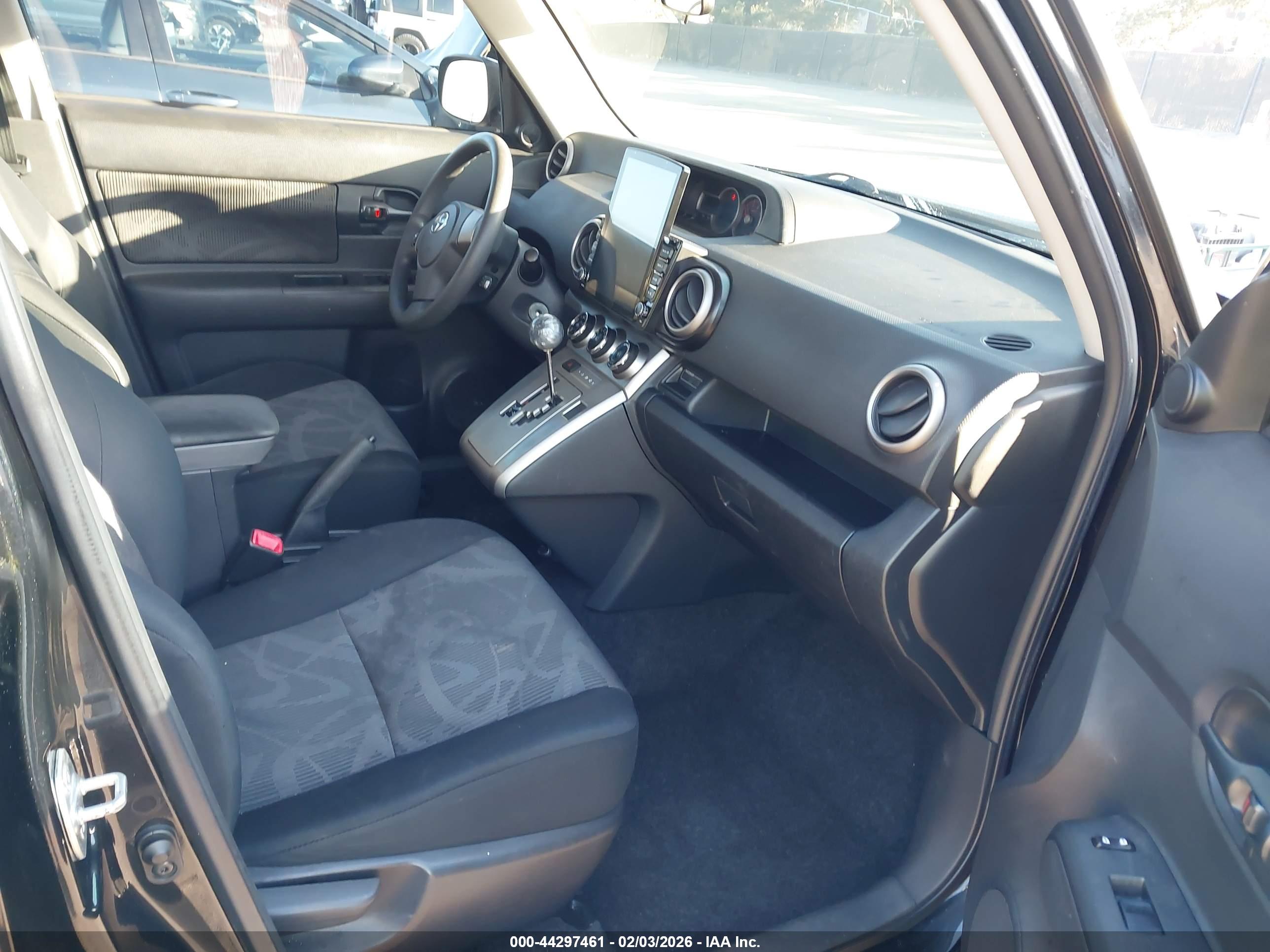 SCION XB image 5