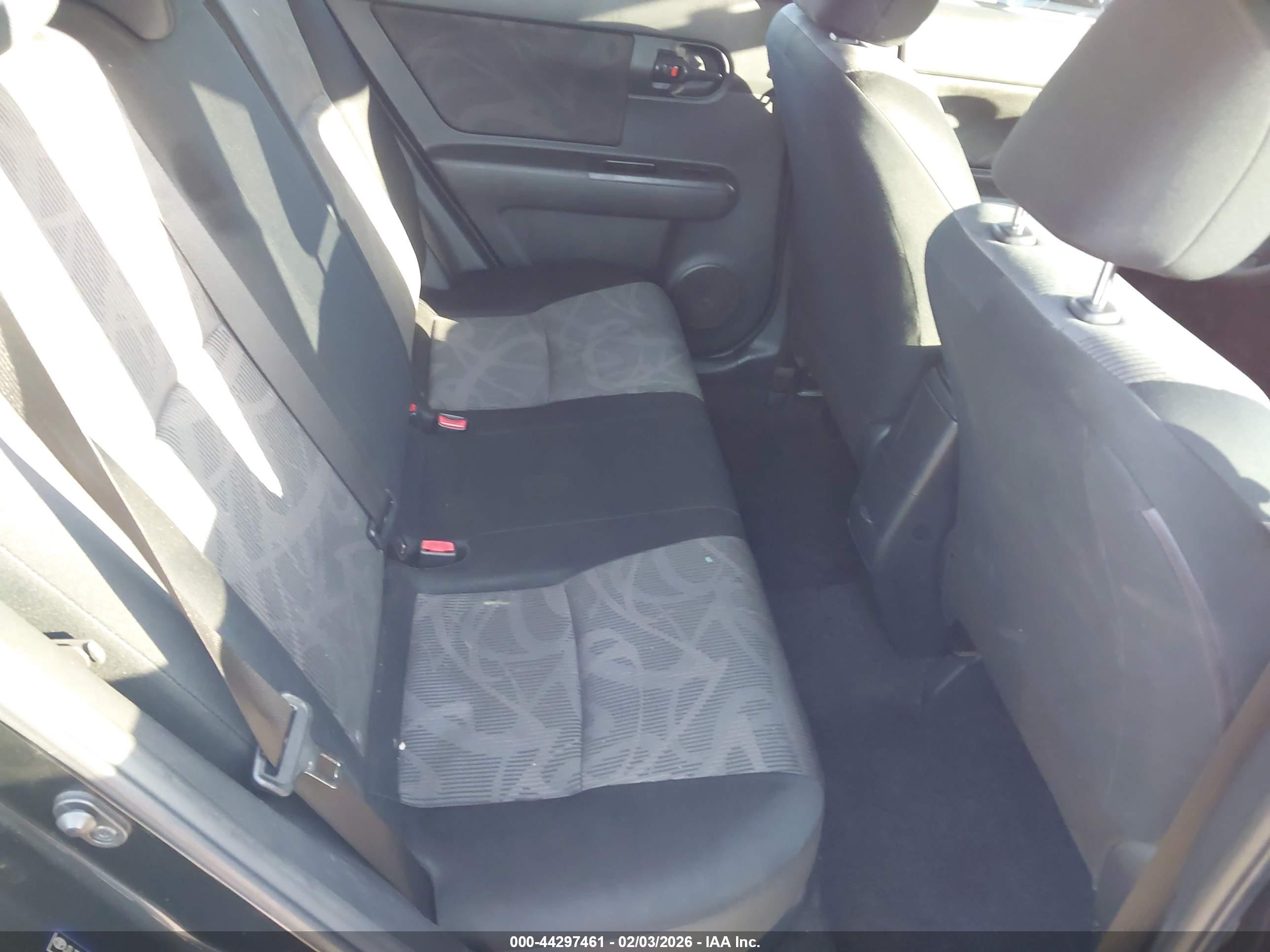 SCION XB image 8