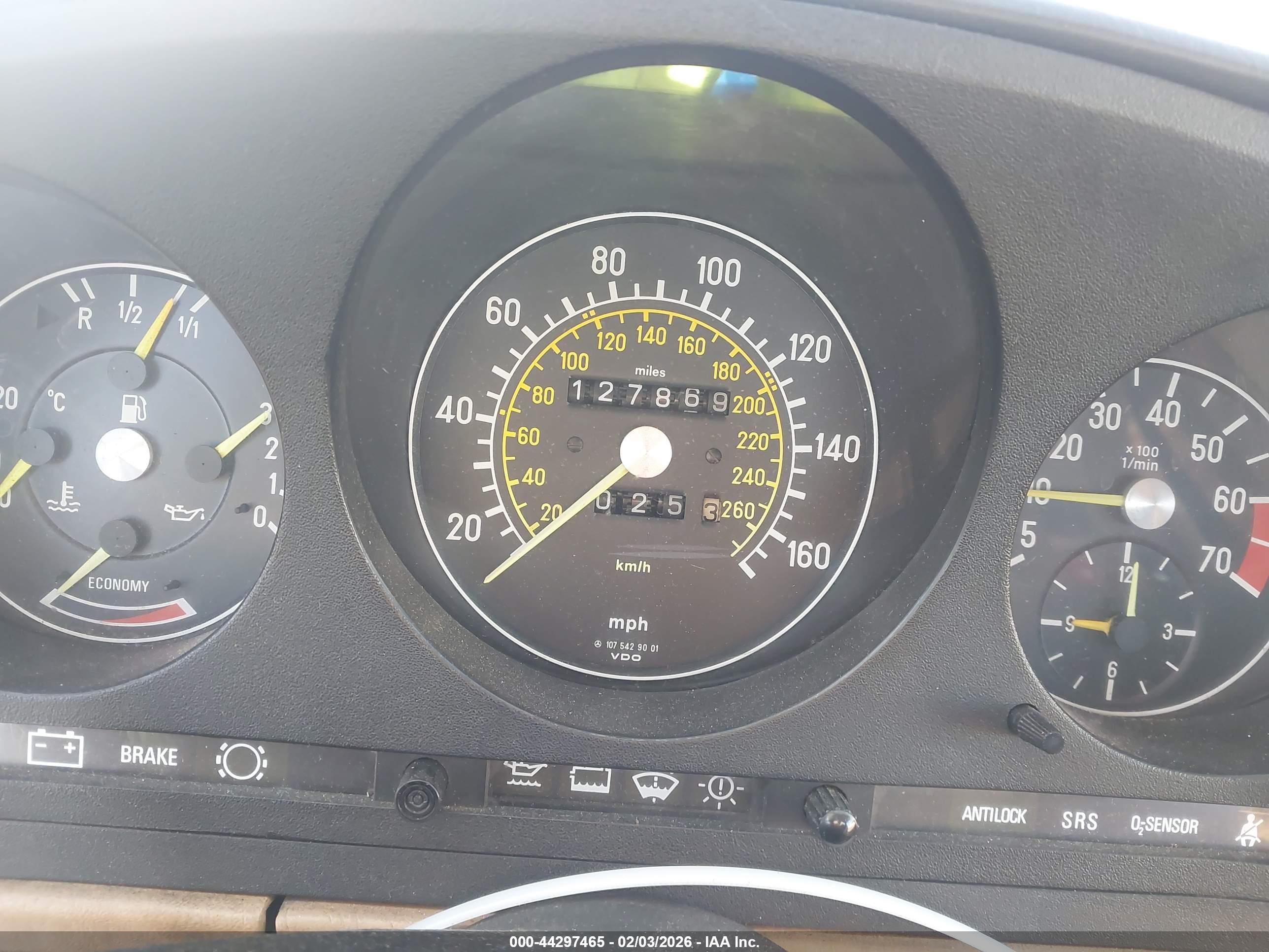 MERCEDES-BENZ 560 image 7