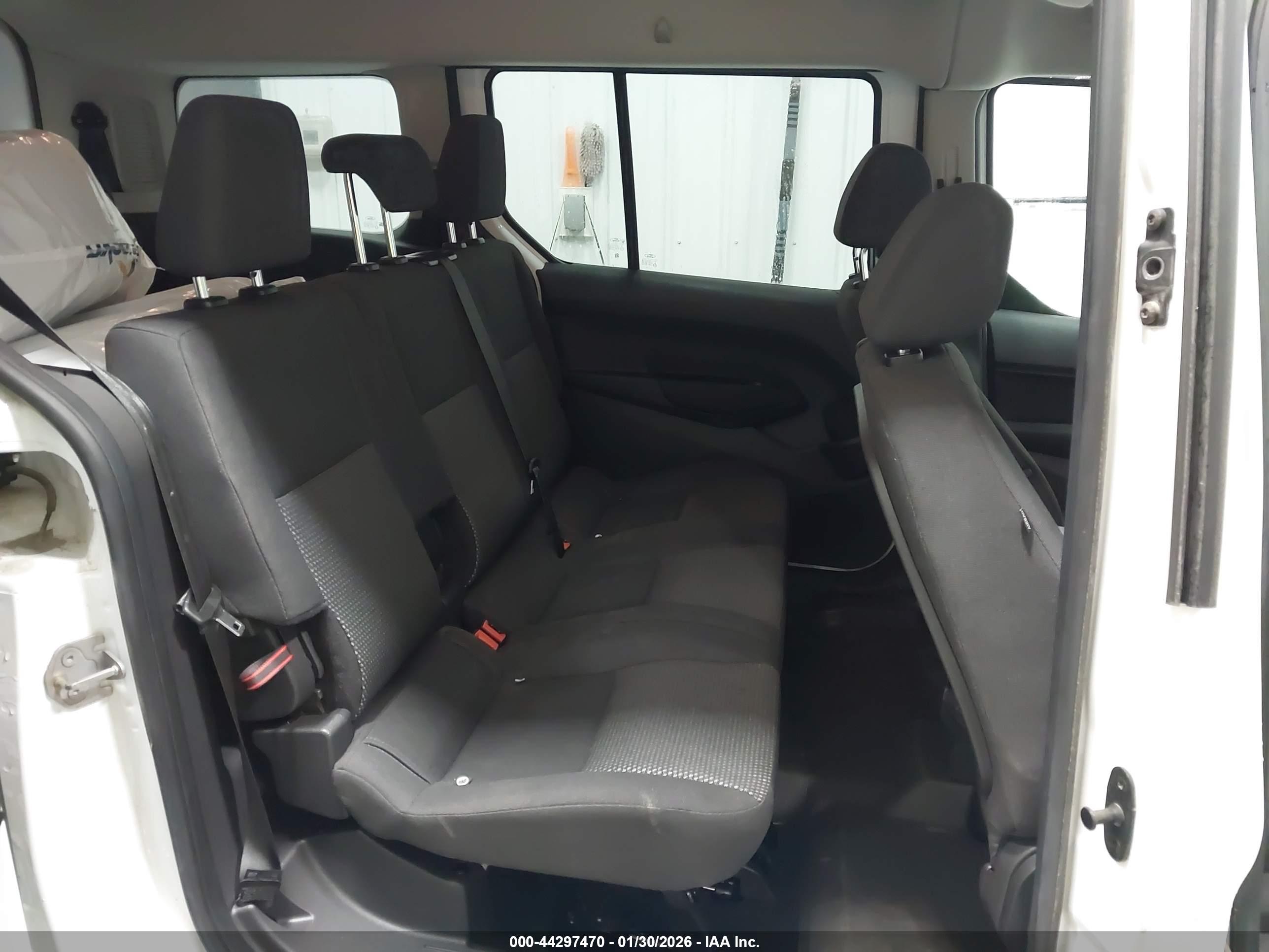 FORD TRANSIT image 8