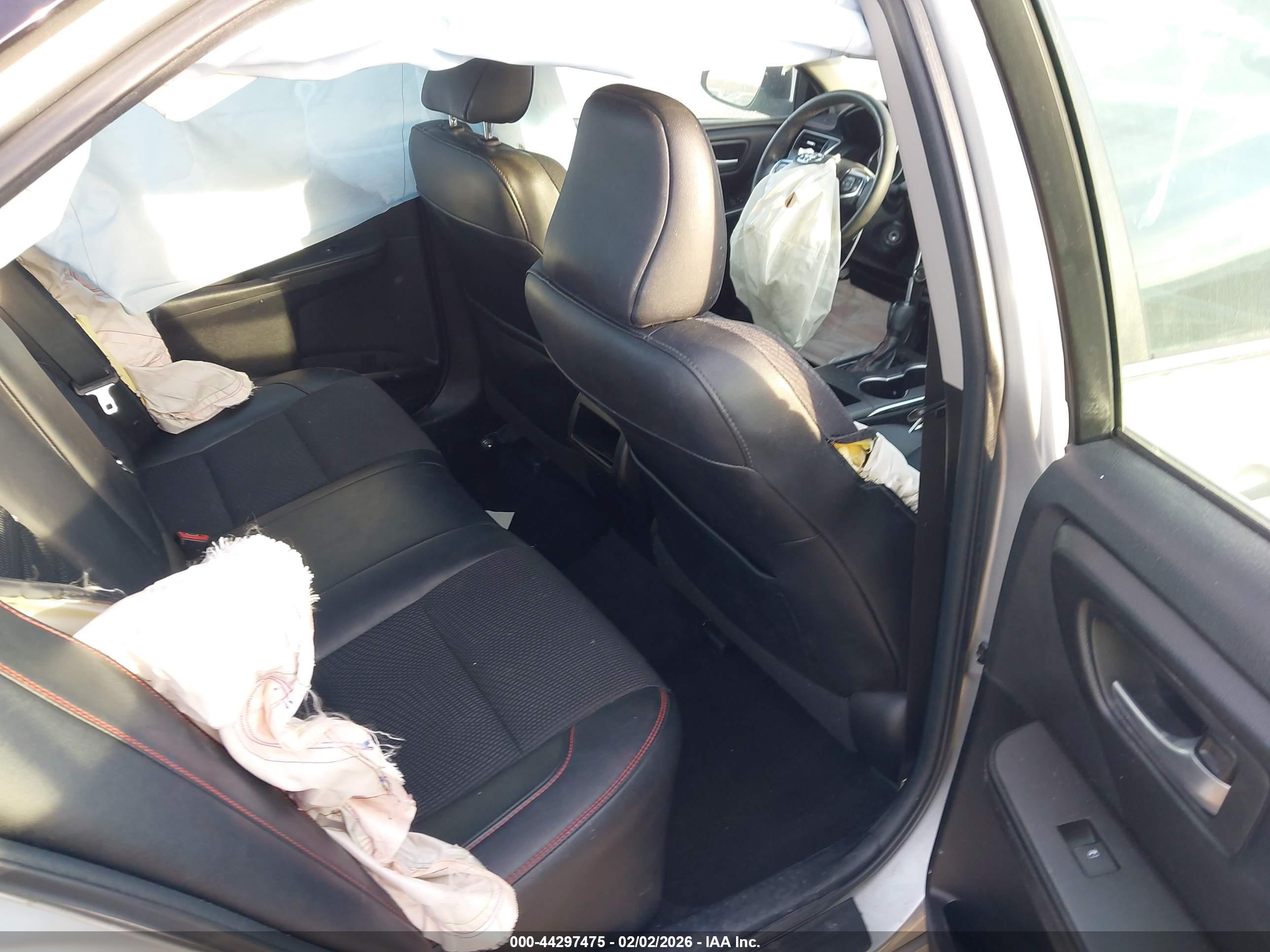 TOYOTA CAMRY image 8