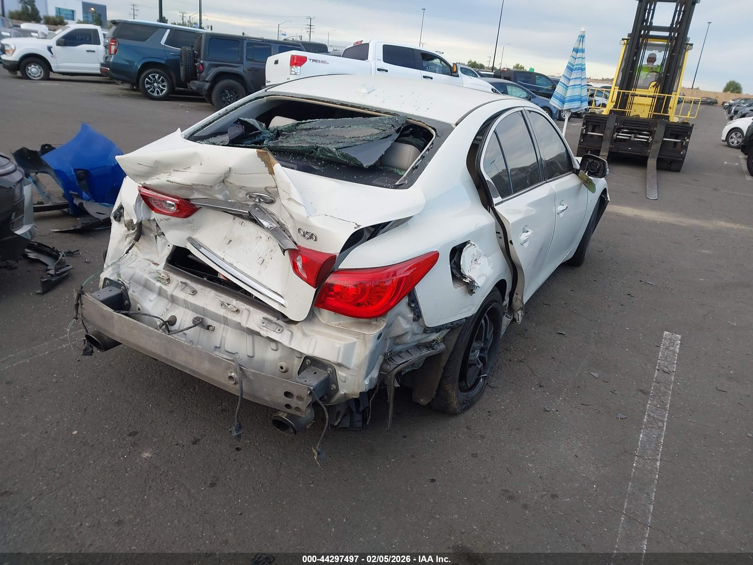 INFINITI Q50 image 4