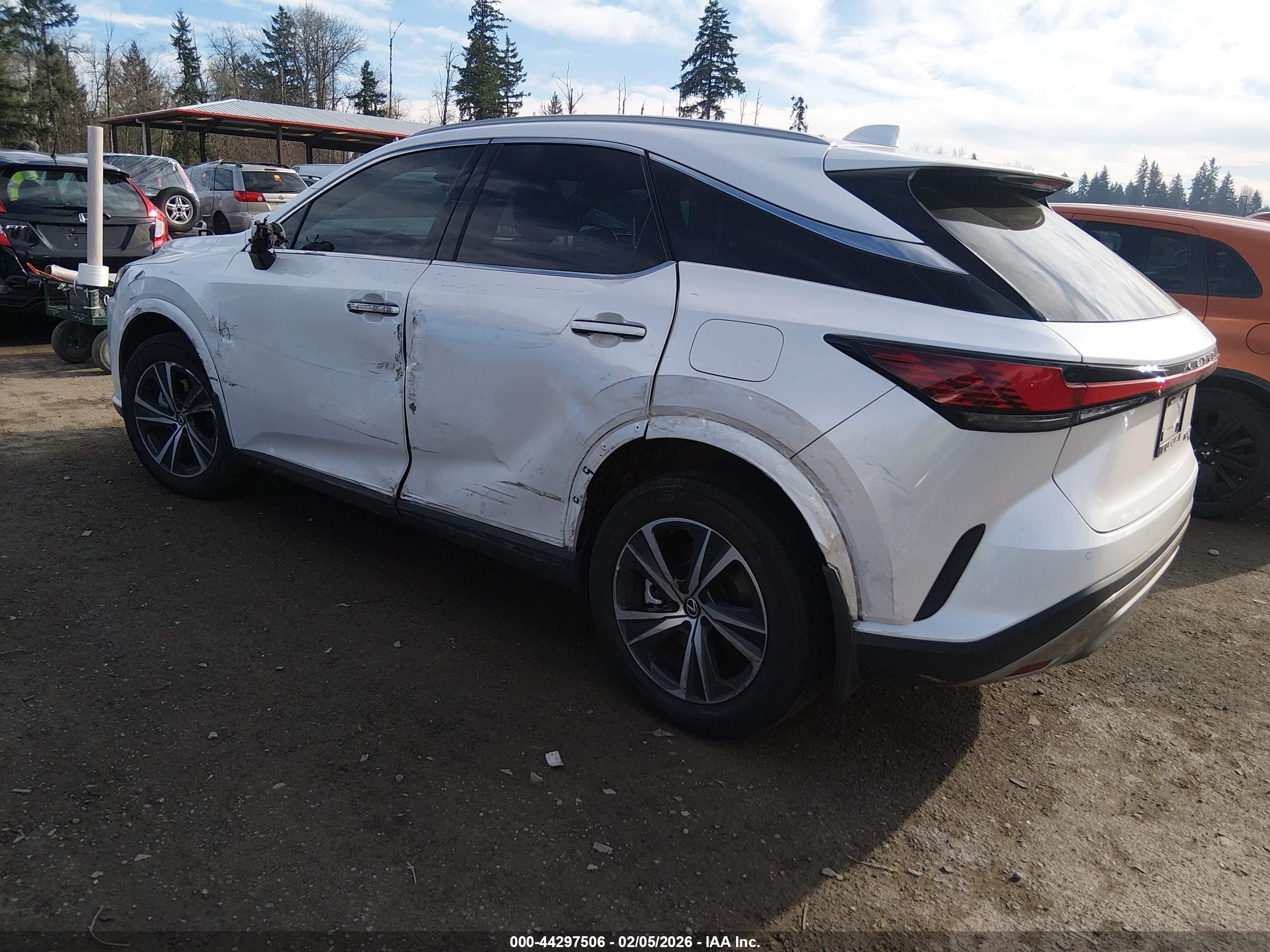 LEXUS RX image 3
