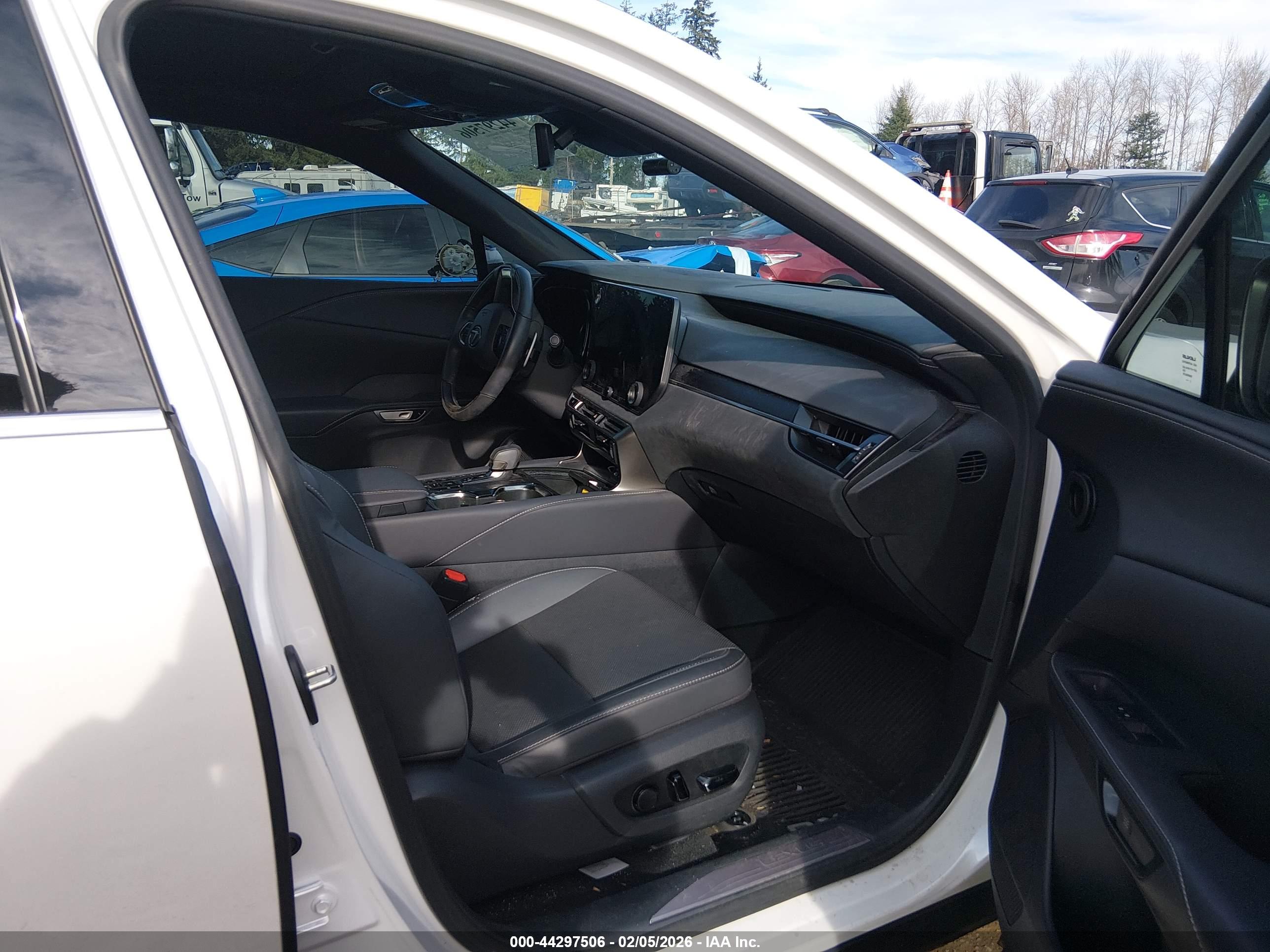 LEXUS RX image 5