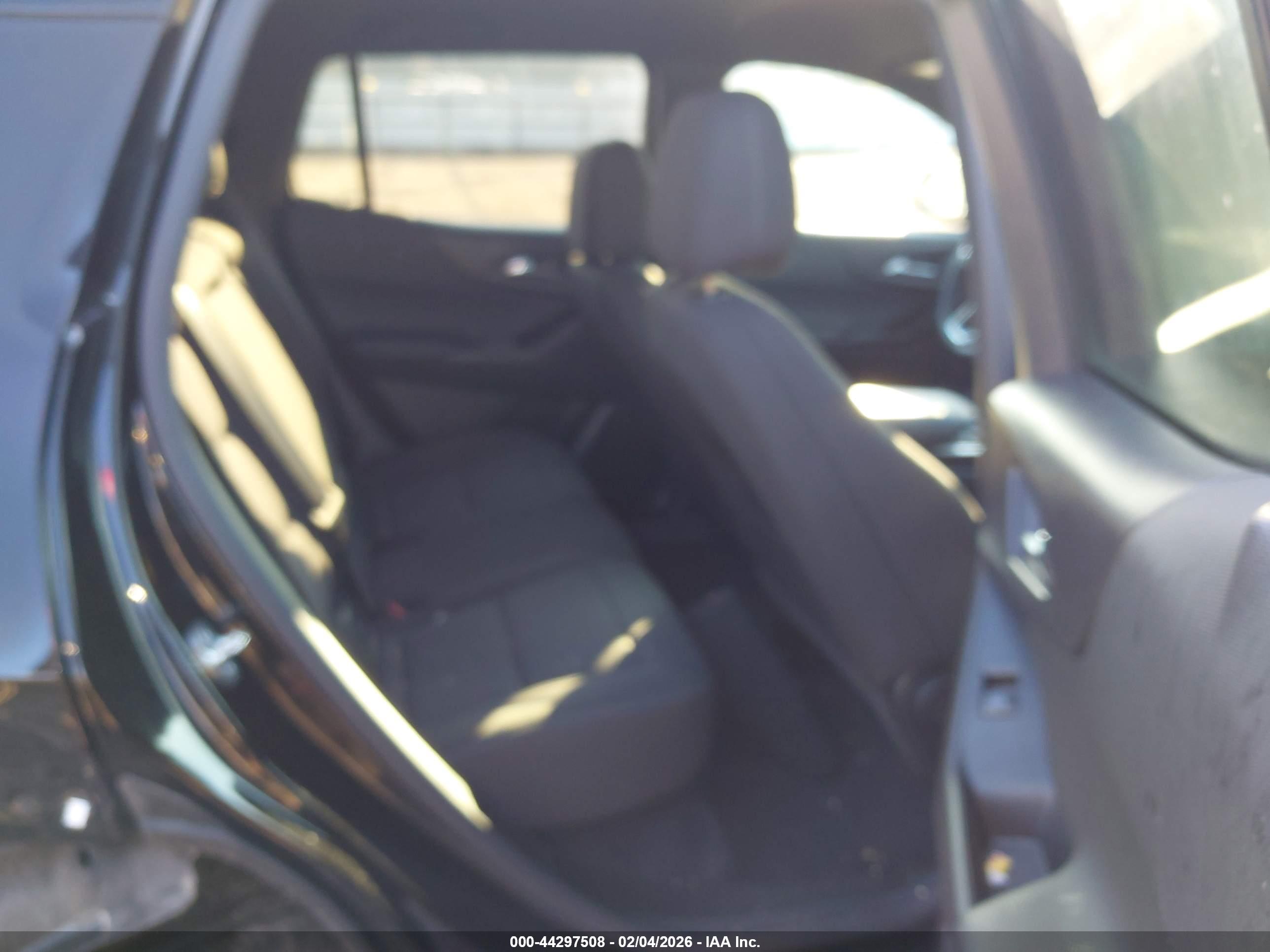 CHEVROLET EQUINOX image 8