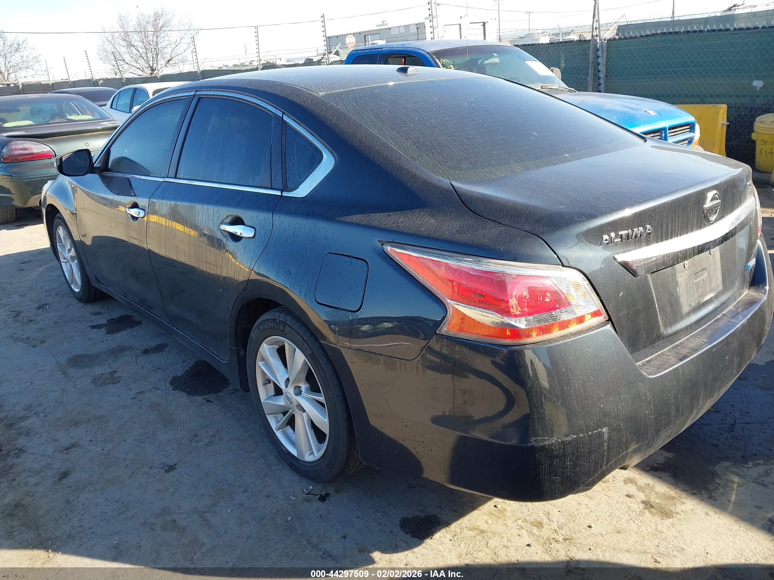 NISSAN ALTIMA image 3
