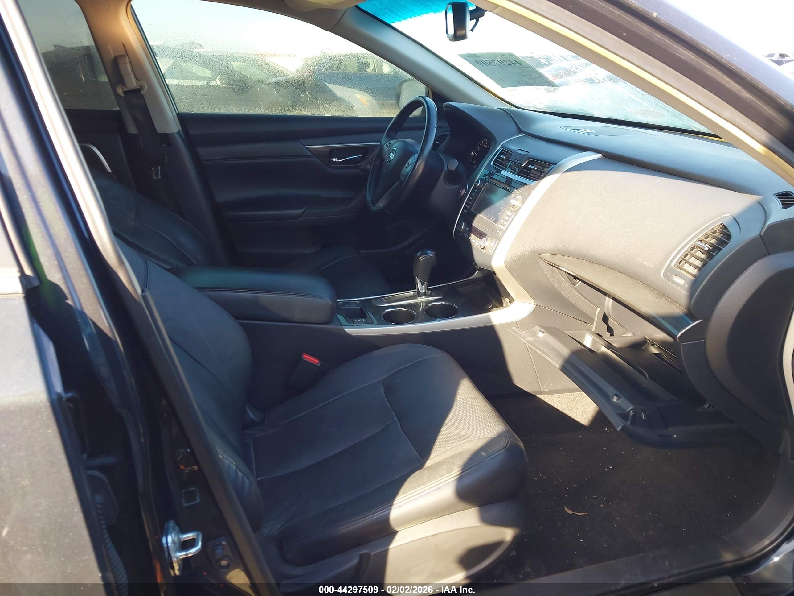 NISSAN ALTIMA image 5