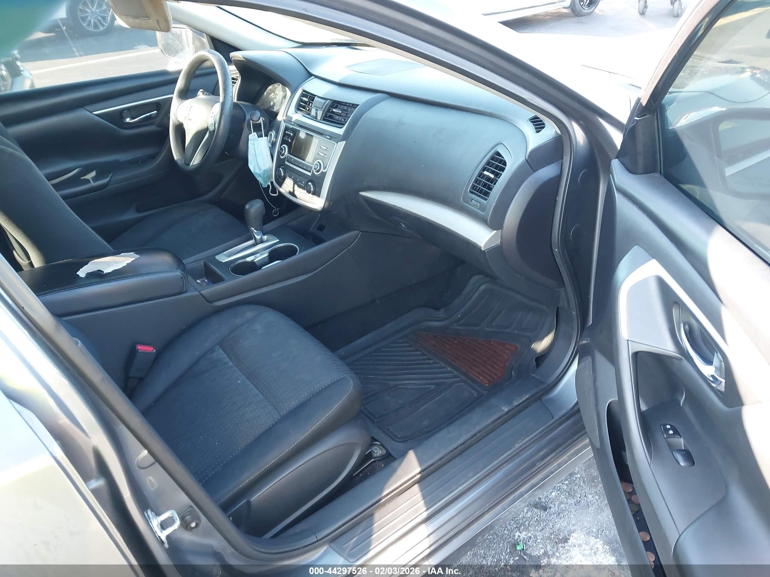 NISSAN ALTIMA image 5