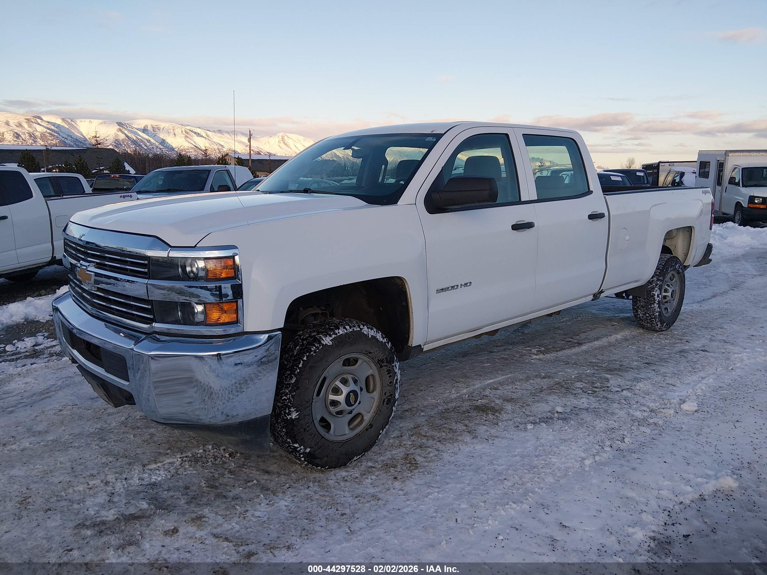 CHEVROLET SILVERADO image 2