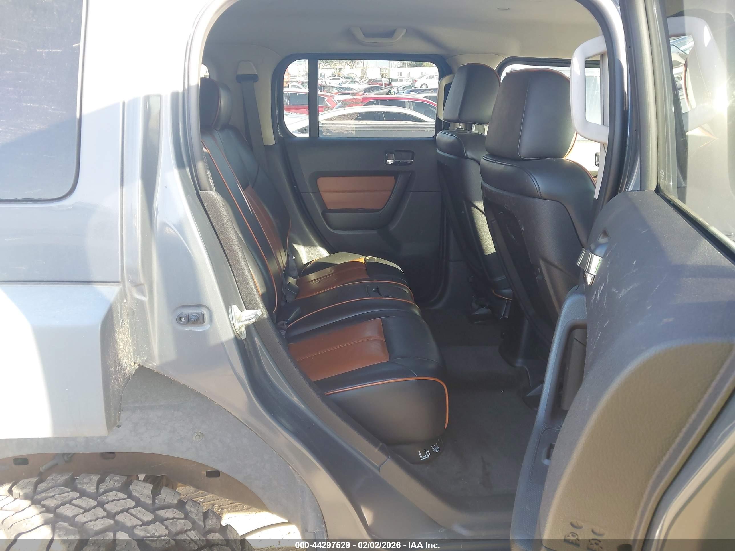 HUMMER H3 image 8