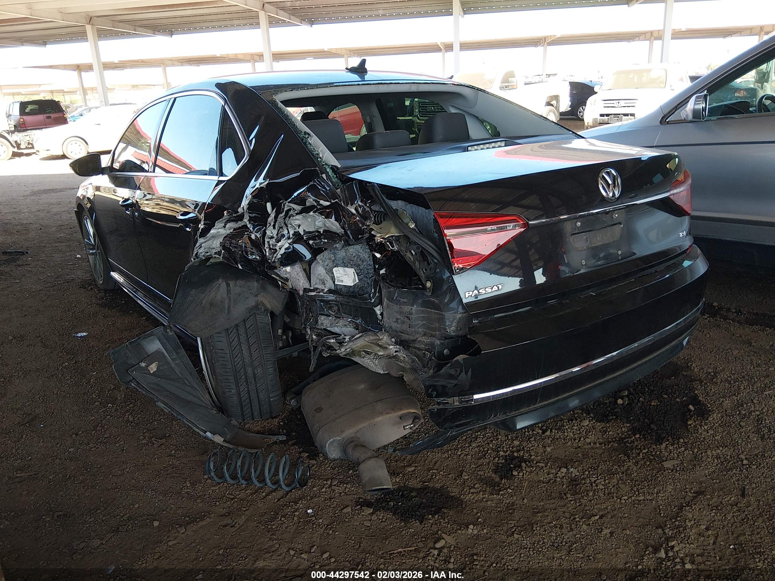 VOLKSWAGEN PASSAT image 3