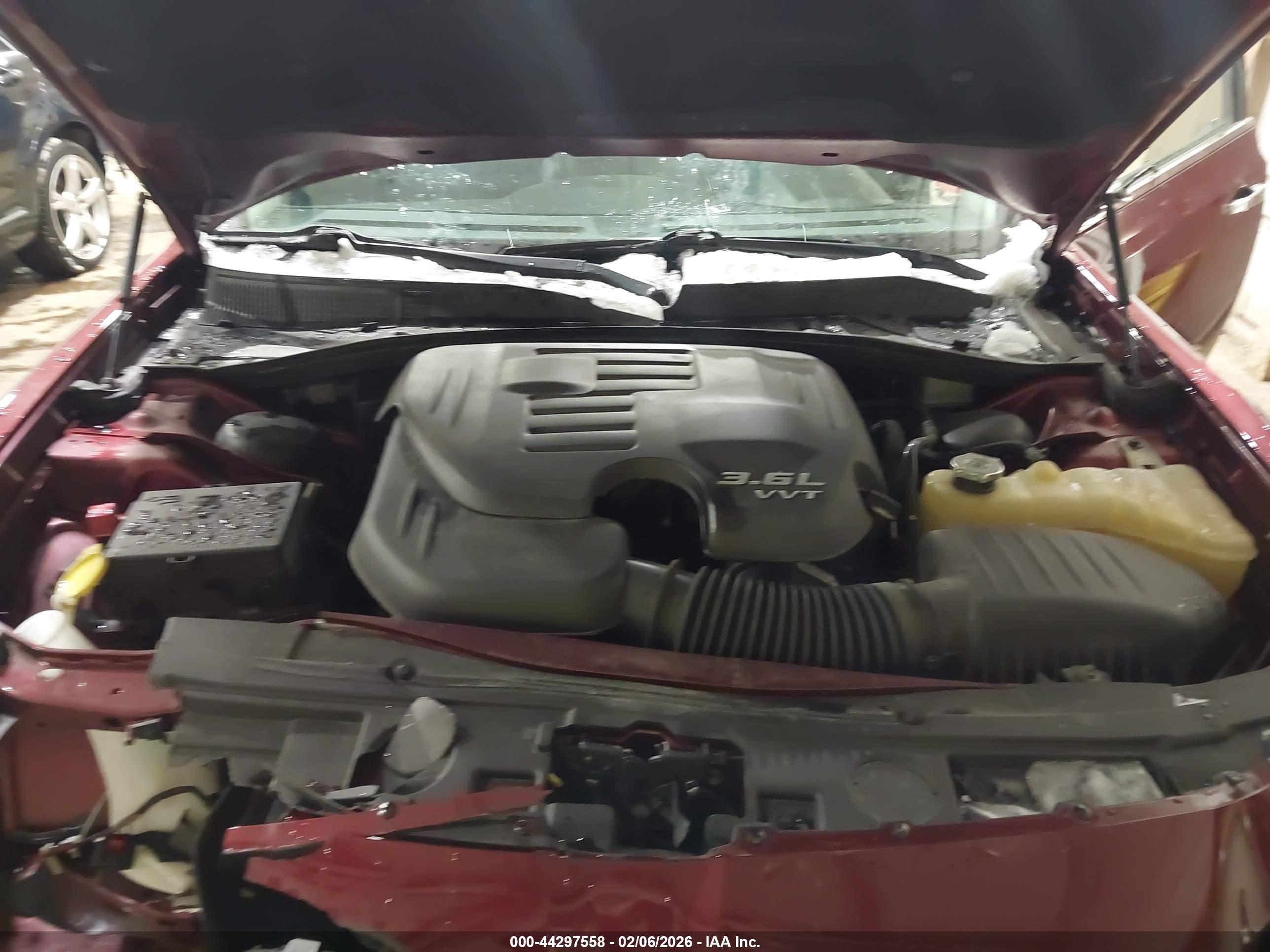 CHRYSLER 300C image 10